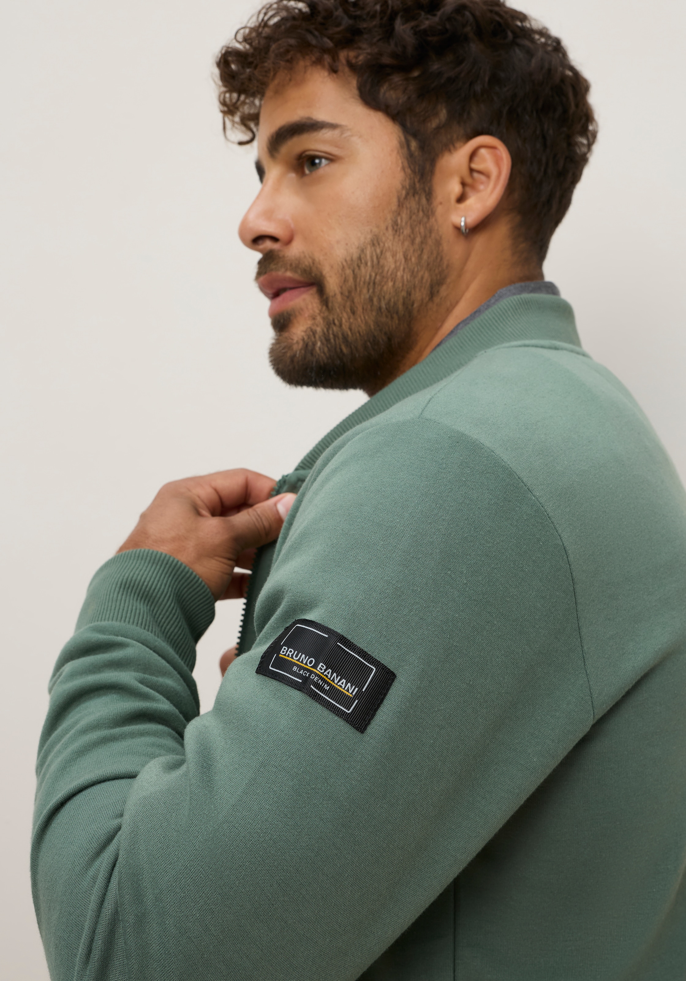 Bruno Banani Sweatjacke mit Stehkragen, aus Polyester und Baumwolle