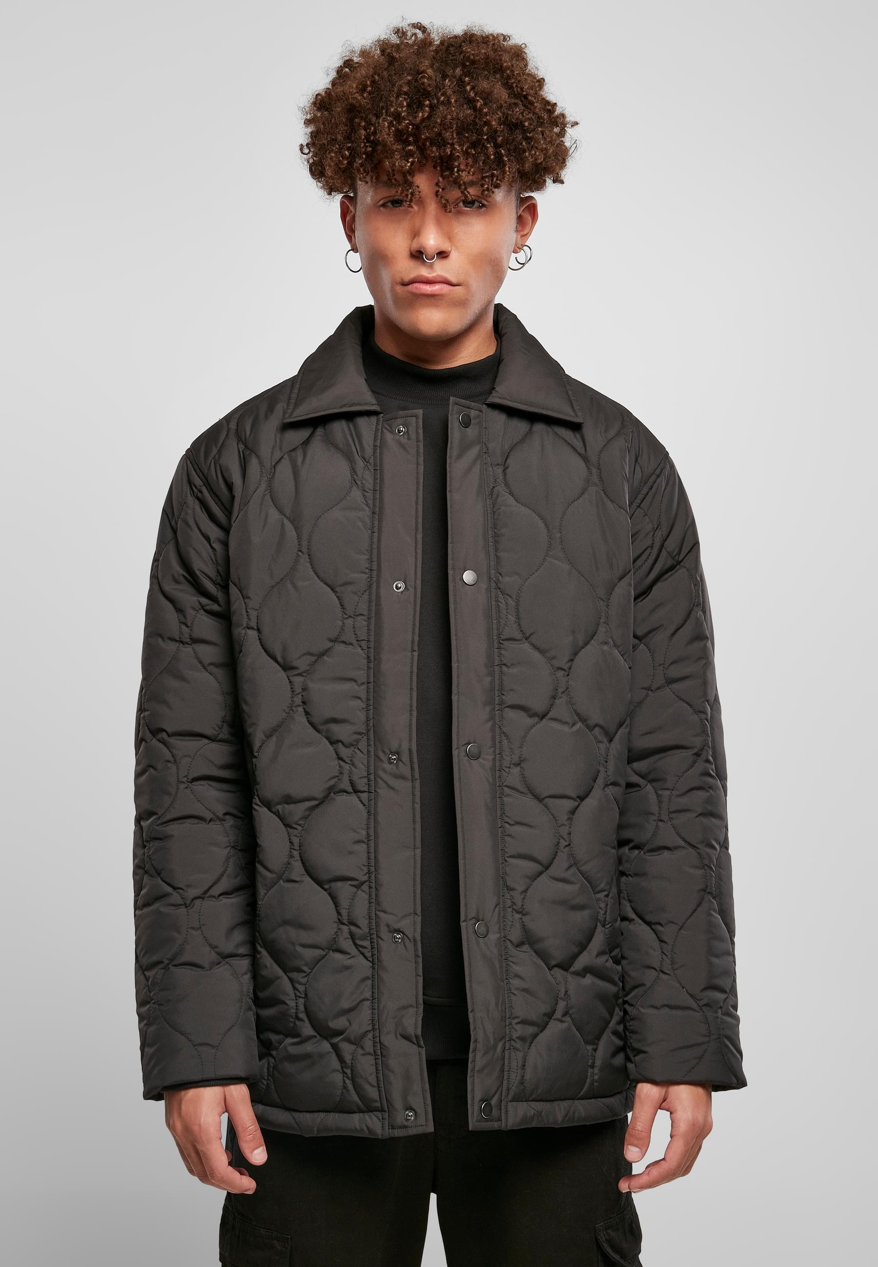 URBAN CLASSICS Allwetterjacke »Urban Classics Herren Quilted Coach Jacket« 1 Stk. tlg. ohne Kapuze