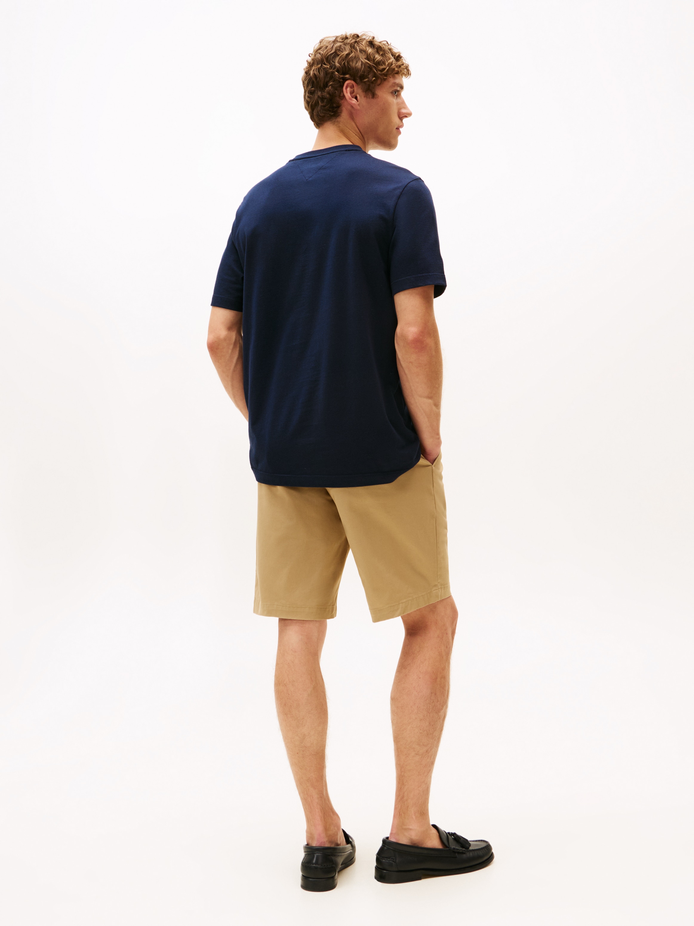 Tommy Hilfiger V-Shirt »ESSENTIAL V-NECK TEE mit V-Ausschnitt und Markenlabel« unifarben, casual, regular fit, Baumwolle, V-Ausschnitt