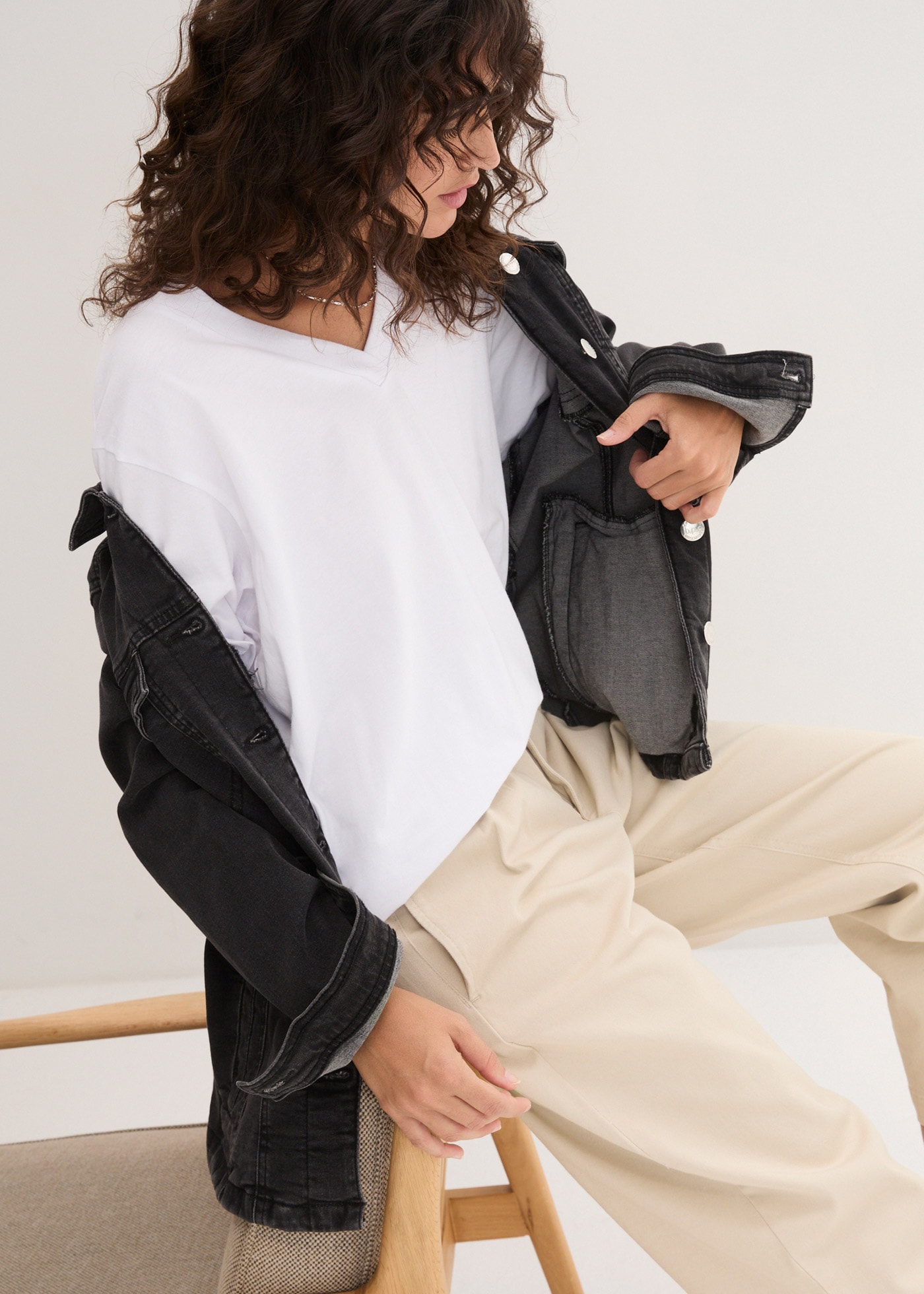 bonprix Longshirt »Weites Long-Shirt mit V-Ausschnitt, Kurzarm (5er Pack)« Packung, 5, 5 Stk. Weites Long-Shirt mit V-Ausschnitt, Kurzarm (5er Pack)