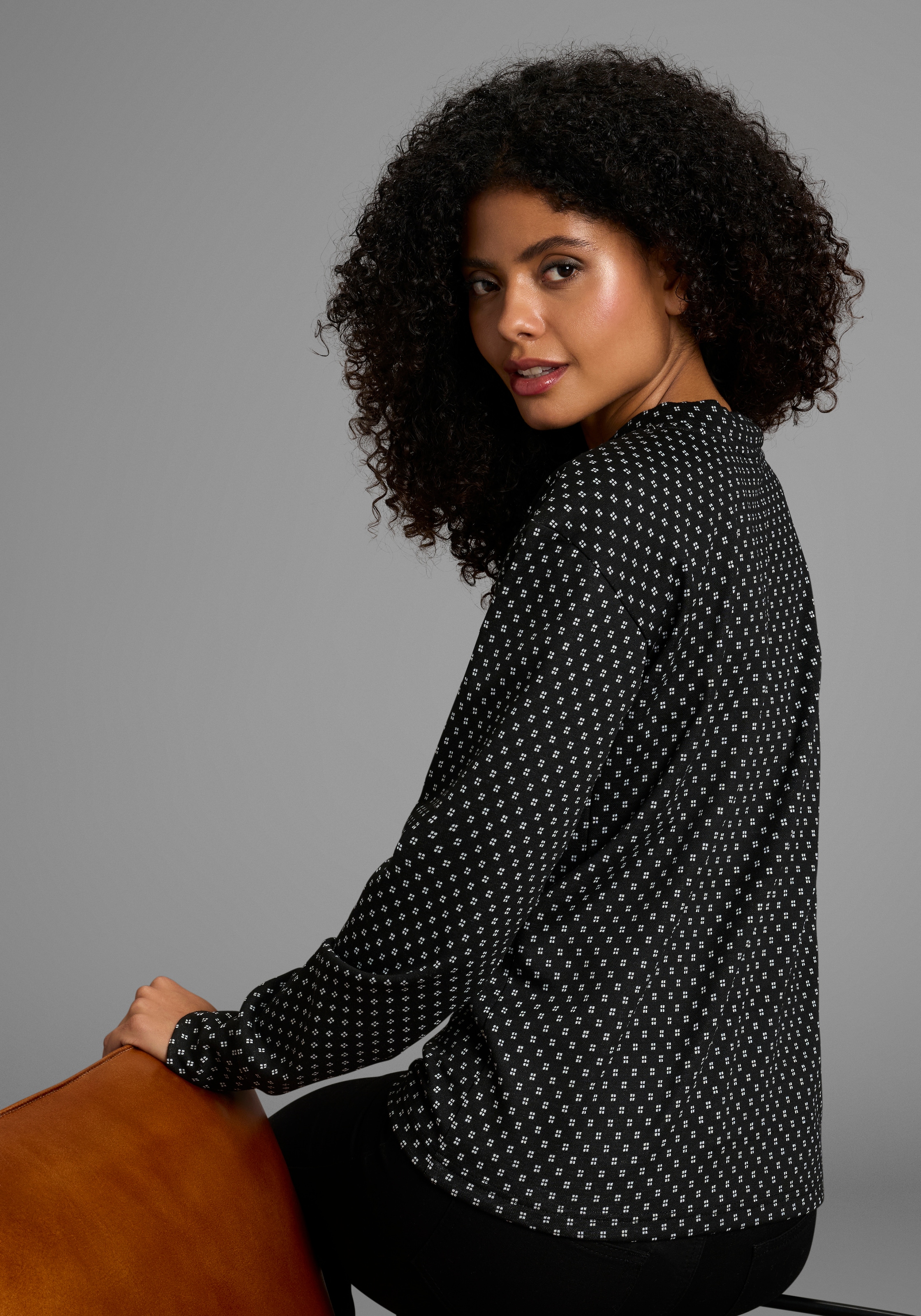 KangaROOS Sweatshirt in strukturiertem Material mit Turtleneck