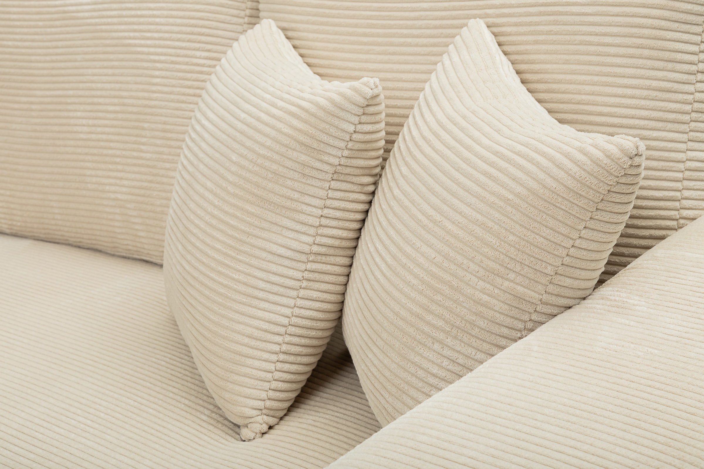 WERK2 Ecksofa »Eden« mit Polsterhocker