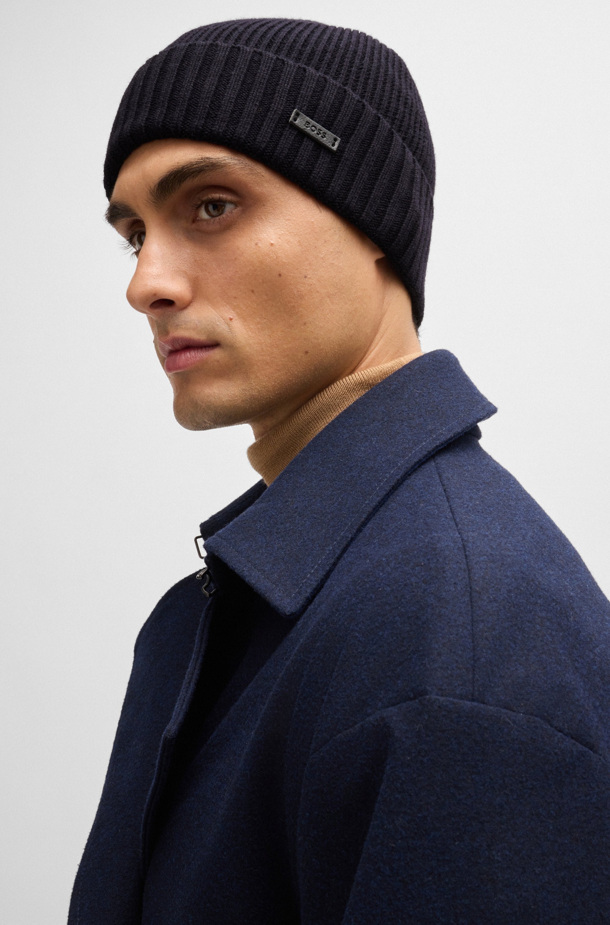 BOSS Beanie »Fati« aus Rippenstrick