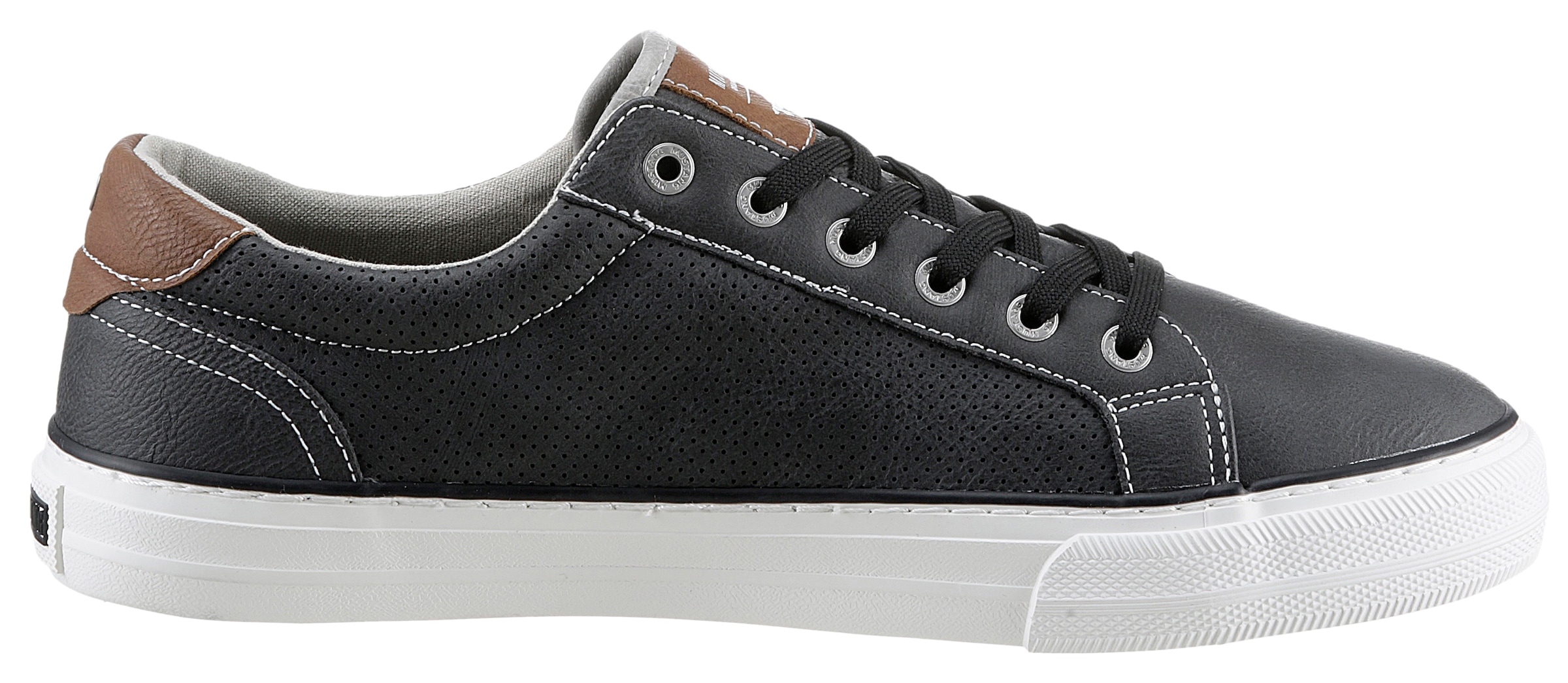 Mustang Shoes Slip-On Sneaker, mit stylischem Seitenstreifen, Freizeitschuh, Halbschuh, Schnürschuh