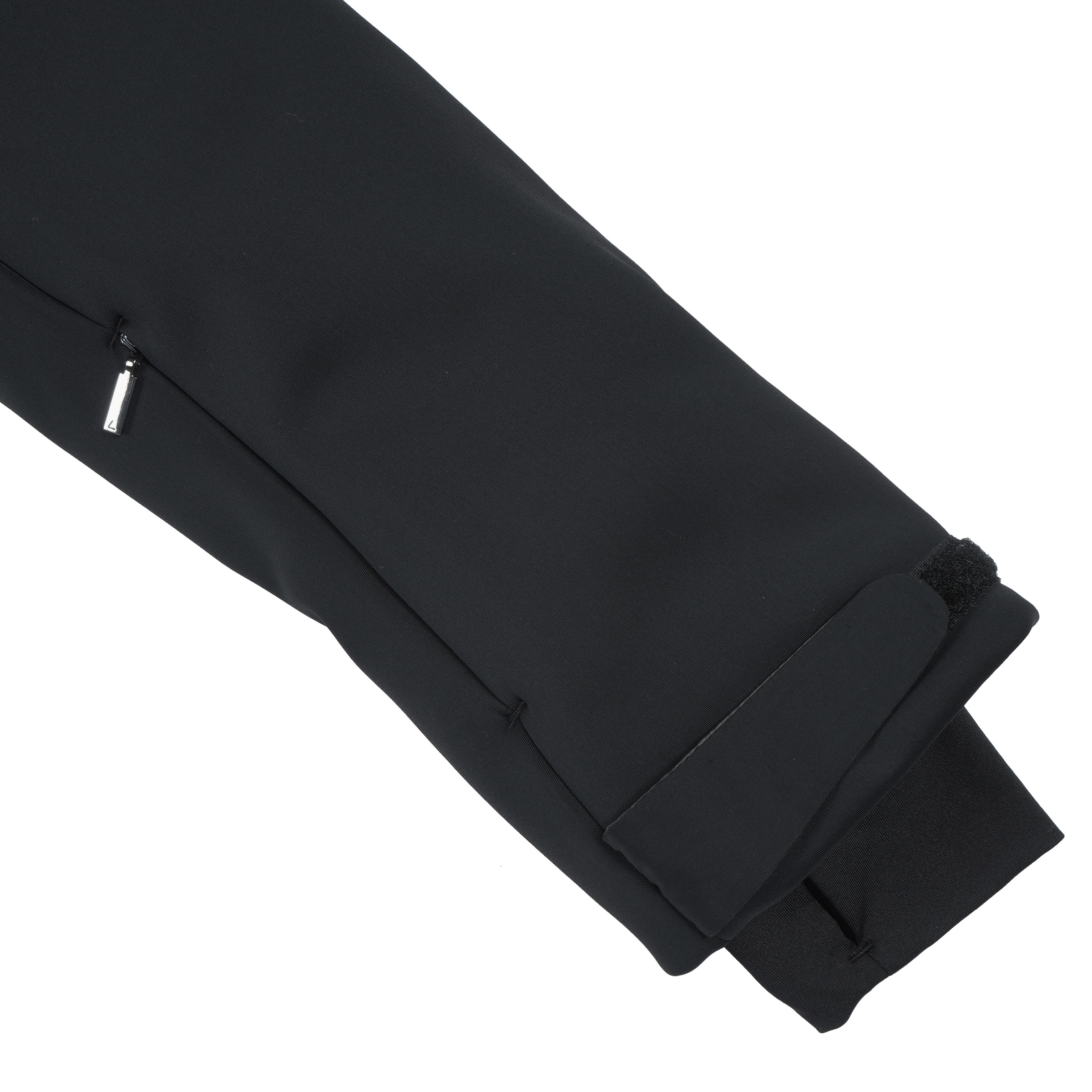 Luhta Softshelljacke »D SOFTSHELLJACKE KIERINKI« mit Kapuze mit Reißverschlusstaschen, wärmend, atmungsaktiv, windabweisend