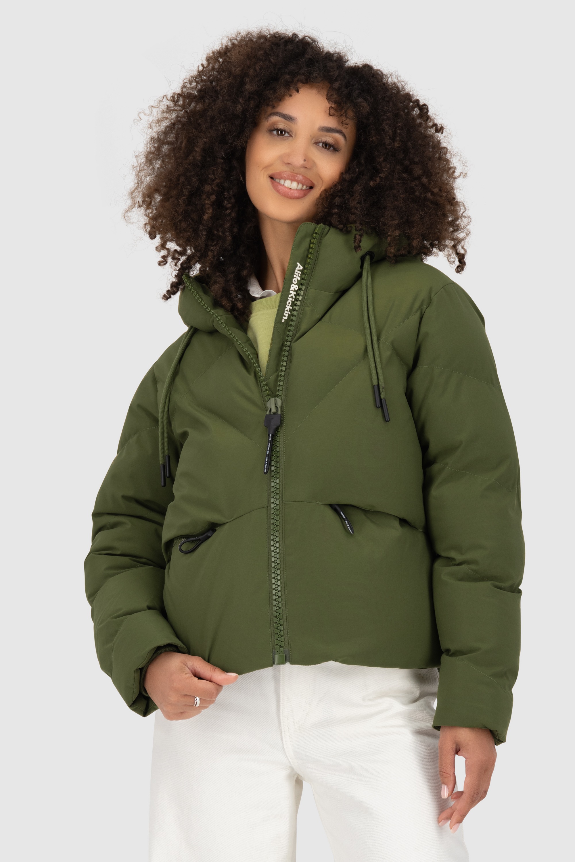 Alife & Kickin Steppjacke »Damen MurielAK A«, mit Kapuze, Kurze warme moderne Jacke mit großer gefütterter Kapuze