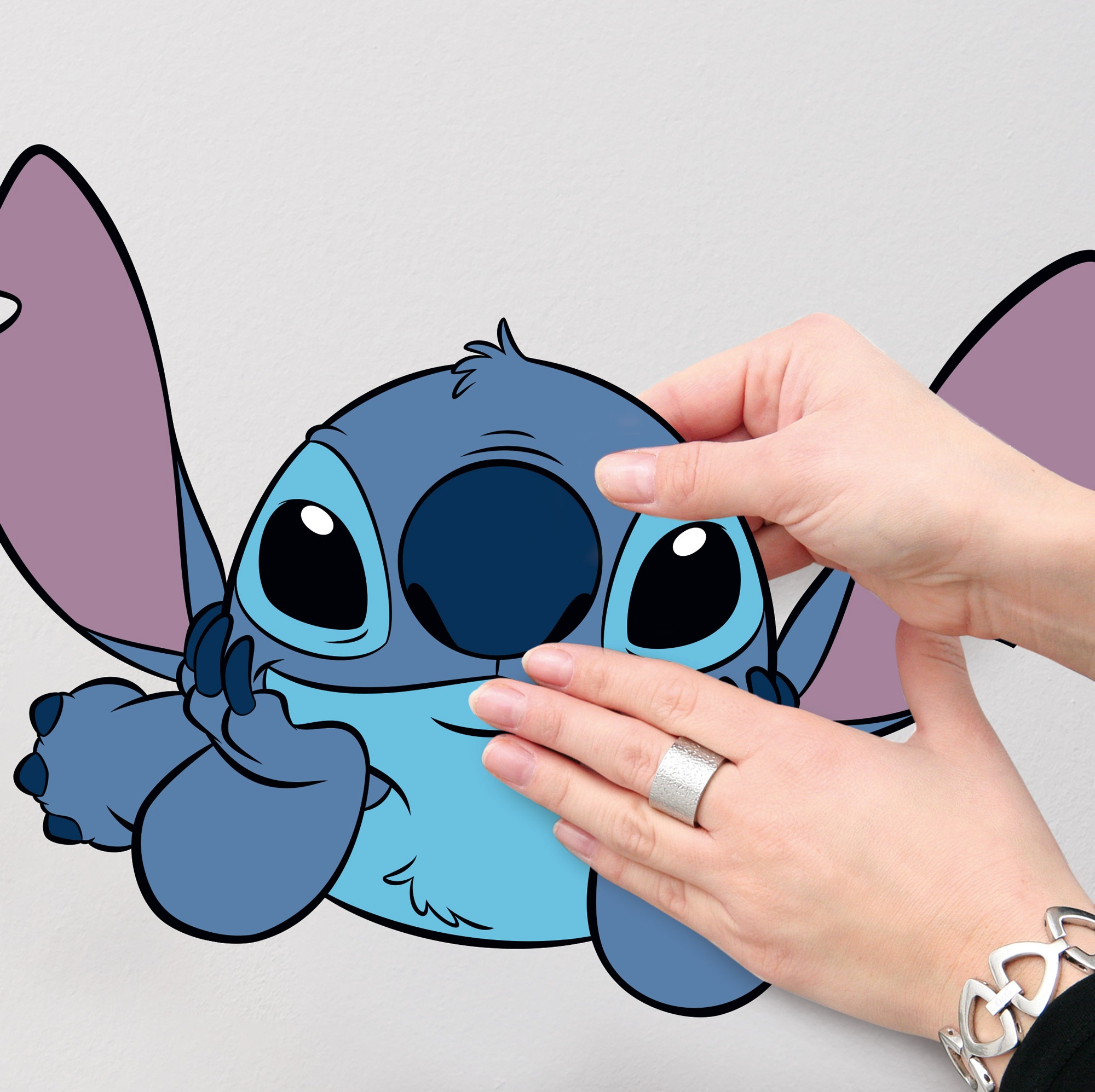 Komar Wandtattoo »Stitch Dream - Größe 50 x 70 cm«, (49 St.), selbstklebend, Wandsticker, Kinderzimmer