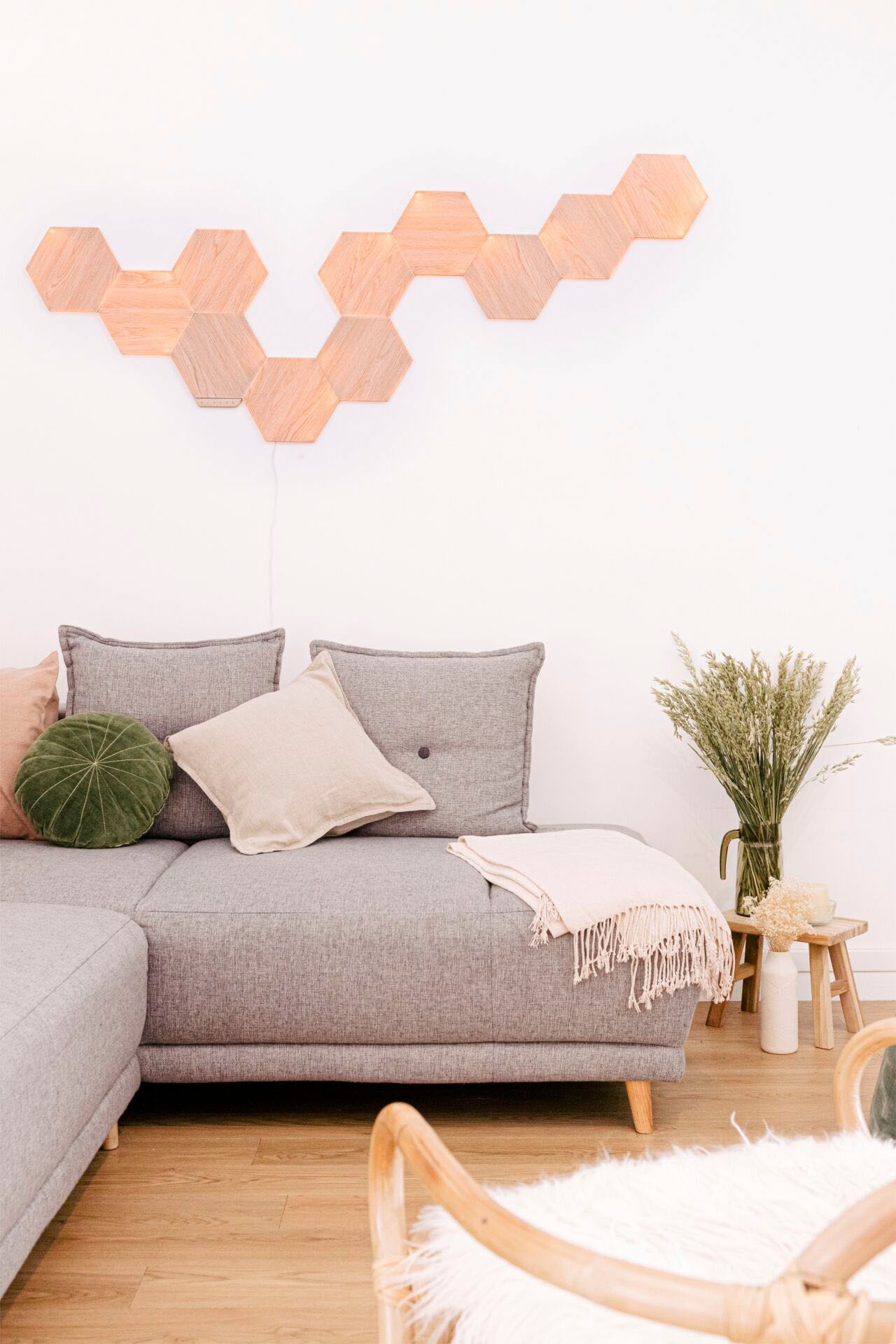 nanoleaf Dekolicht »Elements Wood Look«, Smarte Technologie und elegante Beleuchtung