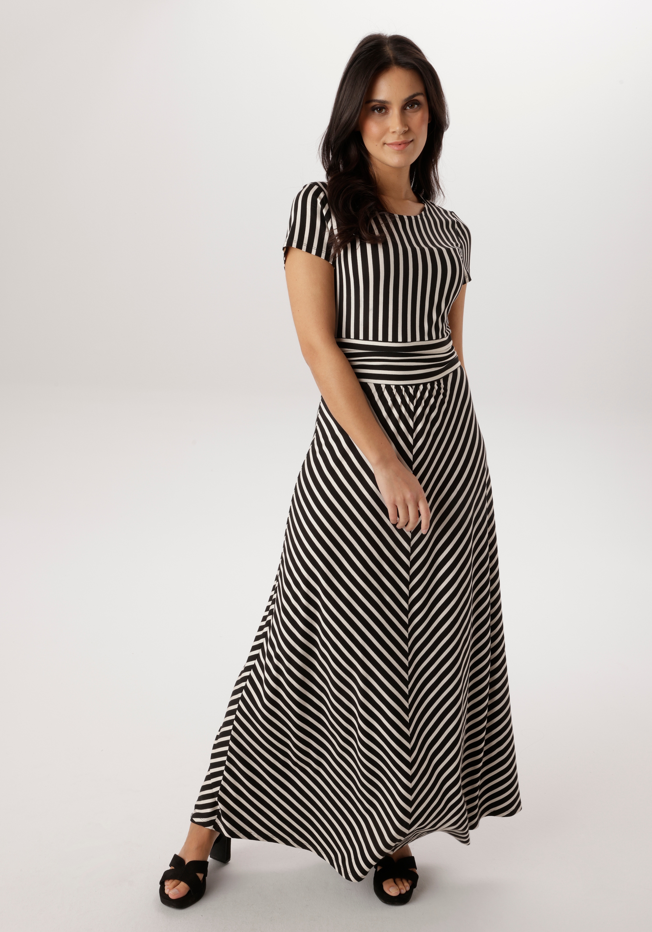 Aniston SELECTED Sommerkleid mit modernen, grafischen Streifenverlauf - NEUE KOLLEKTION