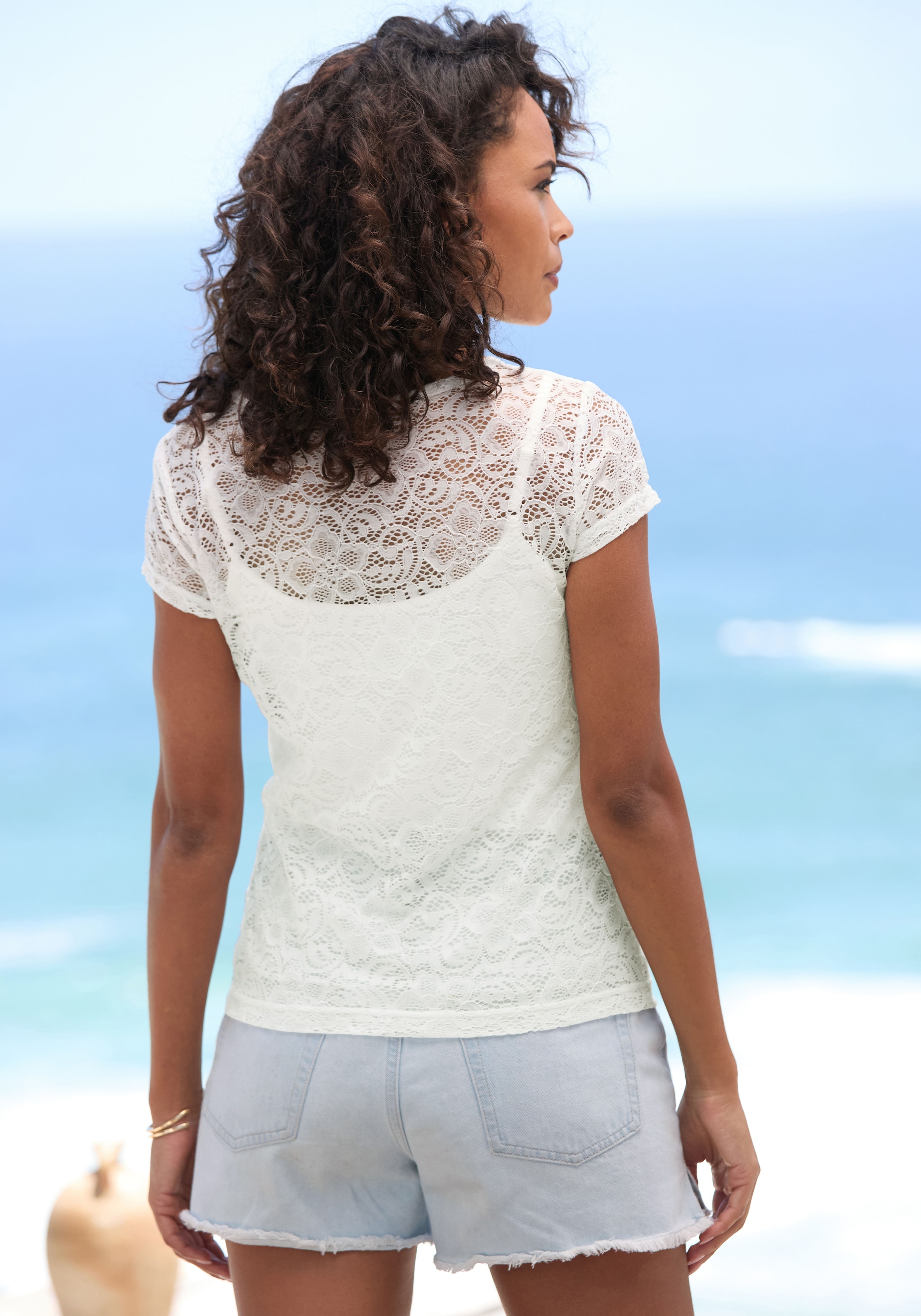 LASCANA Spitzenshirt Packung, mit Spaghettitop,  T-Shirt aus transparenter Spitze mit Blumenmuster, Partyshirt