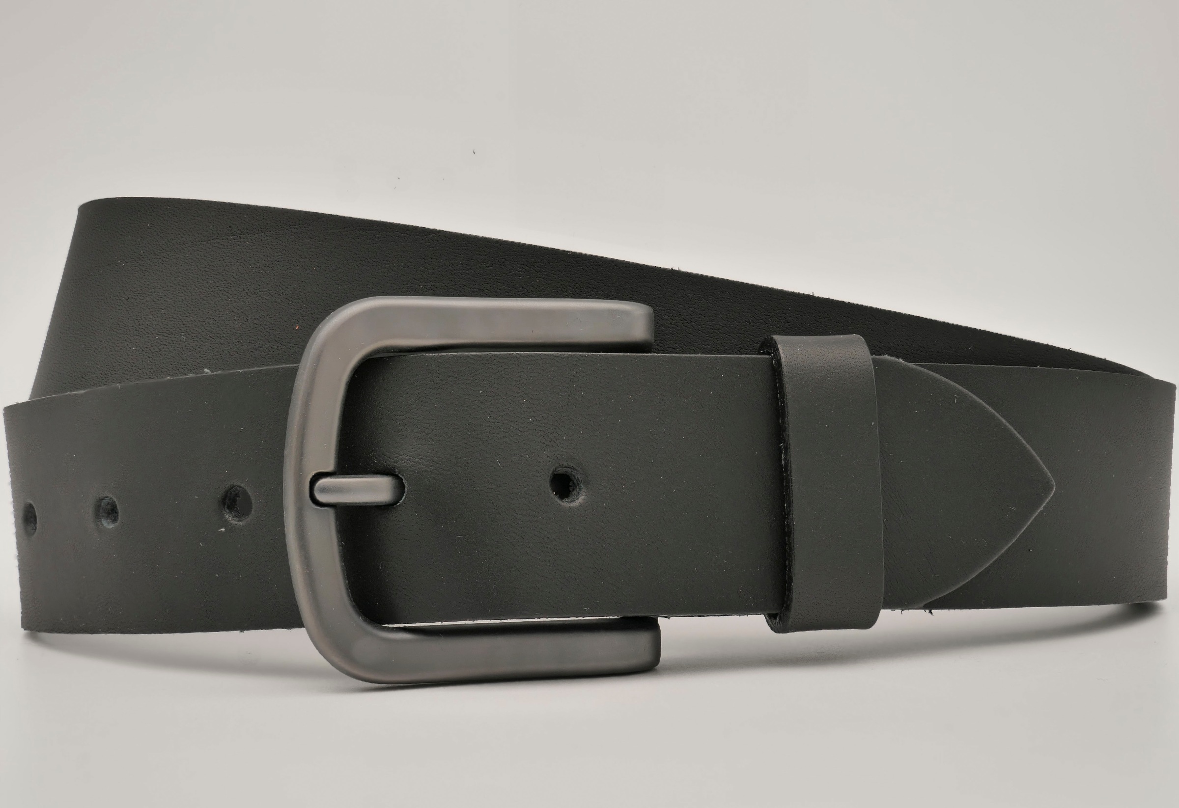 ANNAMATONI Ledergürtel mit silberner Schließe Schwarz