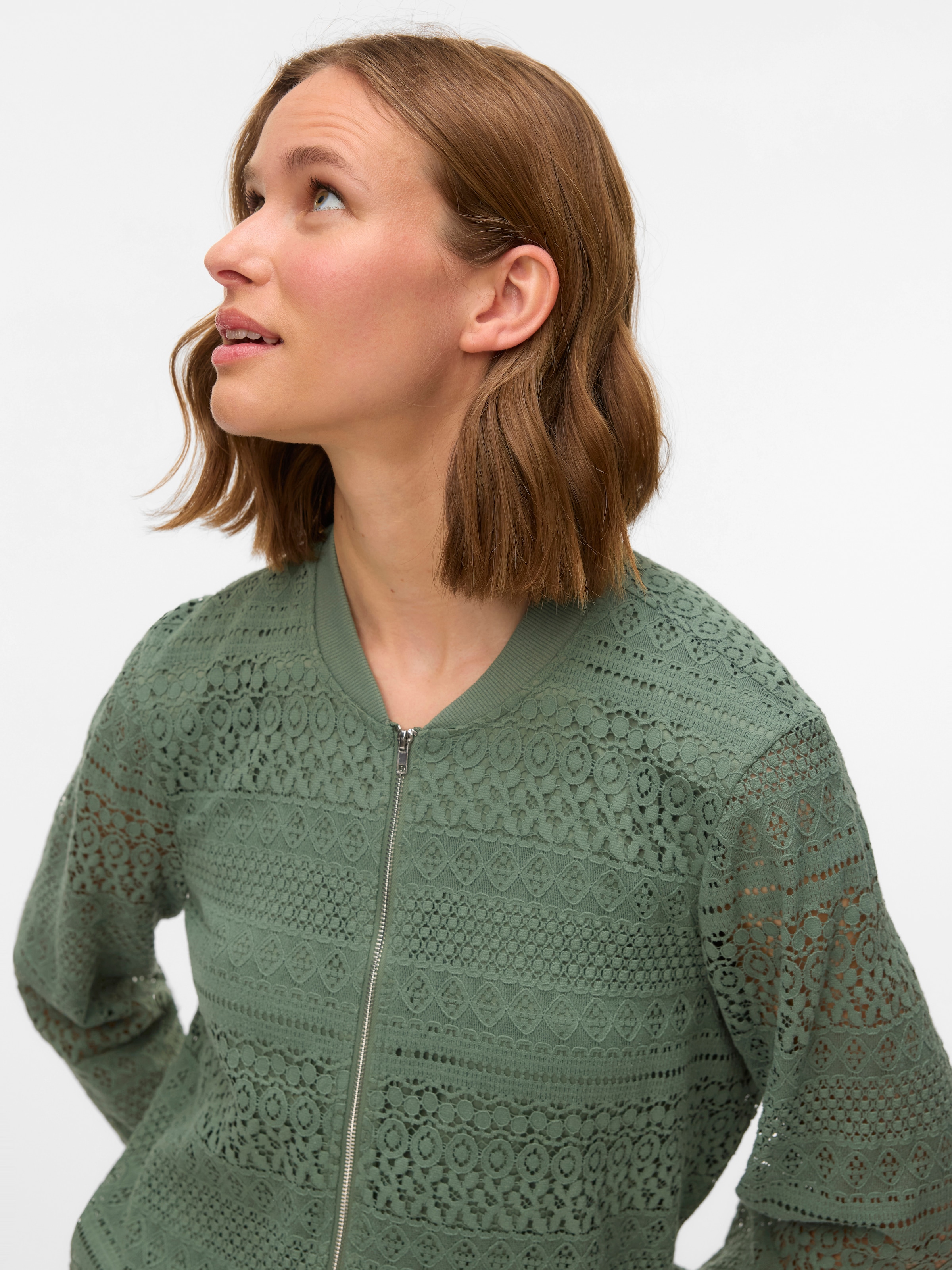Vero Moda Bomberjacke »VMHONEY LACE BOMBER JACKET WVN GA«
