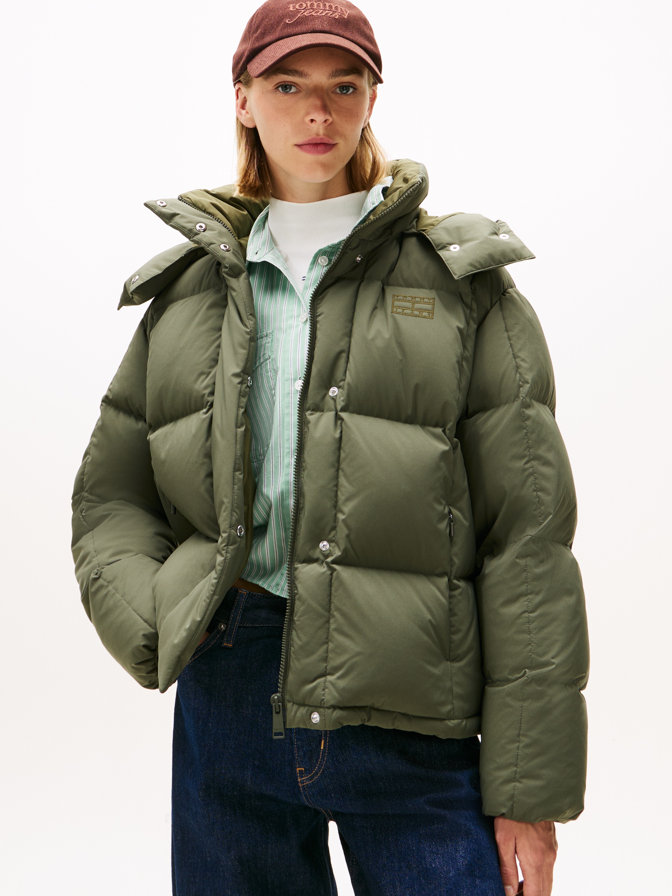 TOMMY JEANS Steppjacke »TJW ALASKA GRID DOWN JACKET EXT« mit Kapuze Pewter Green S (36) S (36) Pufferjacke von Tommy Jeans
