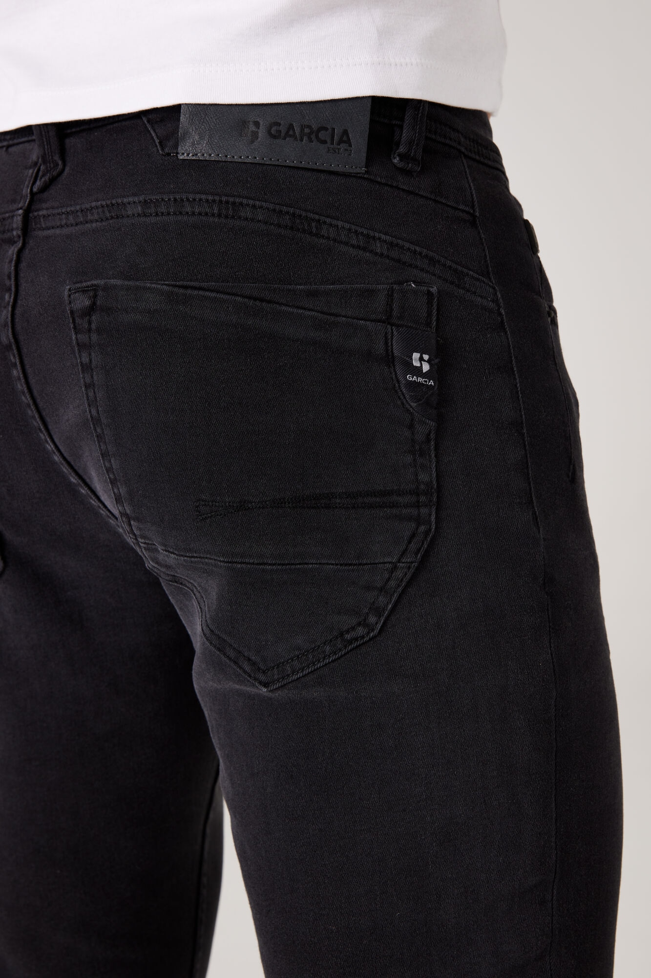 Garcia 5-Pocket-Jeans »Rocko« in verschiedenen Waschungen