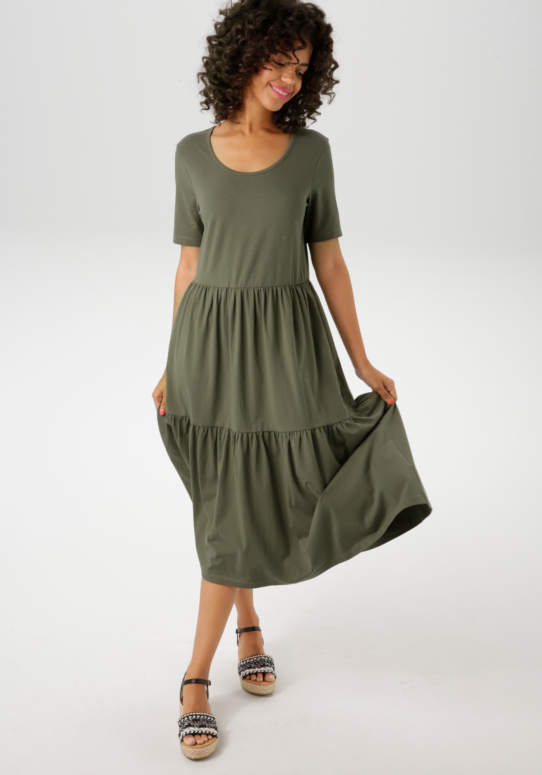 Aniston CASUAL Sommerkleid, in trendiger Farbpalette