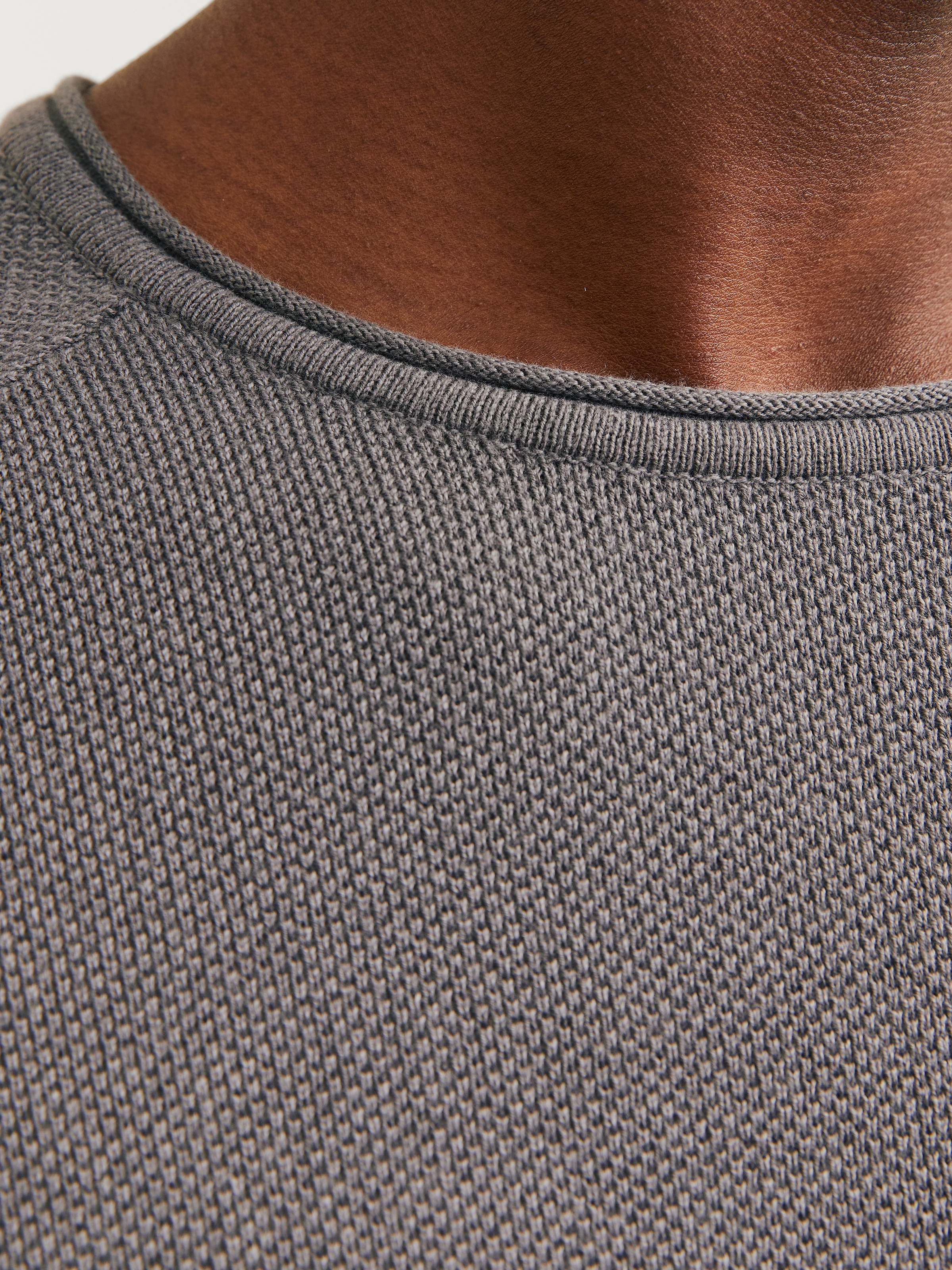 Jack & Jones Rundhalspullover »JJEHILL KNIT CREW NECK NOOS«, aus Strukturstrick