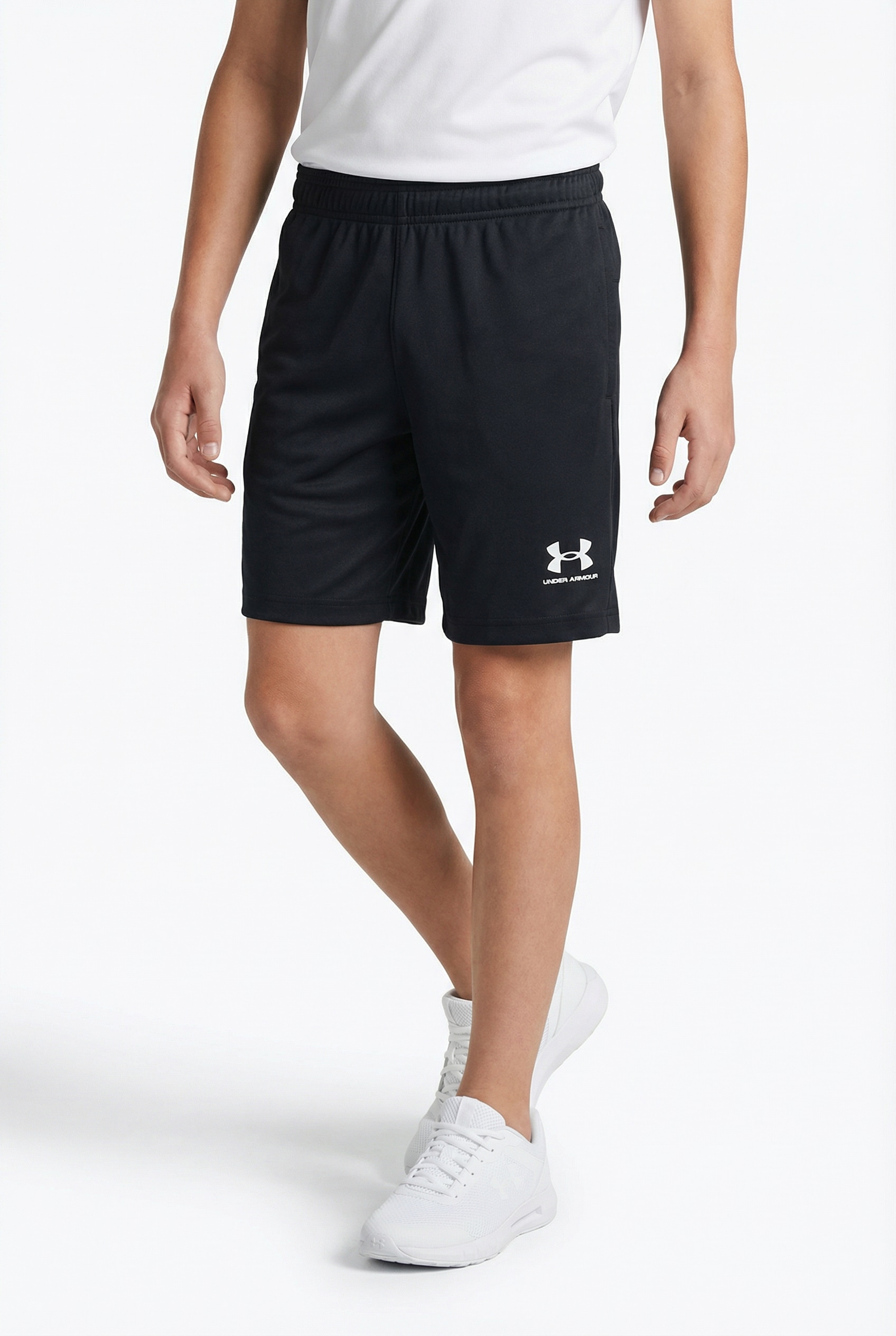 Under Armour® Trainingsshorts »UA Y CH. CORE SHORT für Jungen«  für vielseitige Aktivitäten, leichtes Material, bequeme Passform
