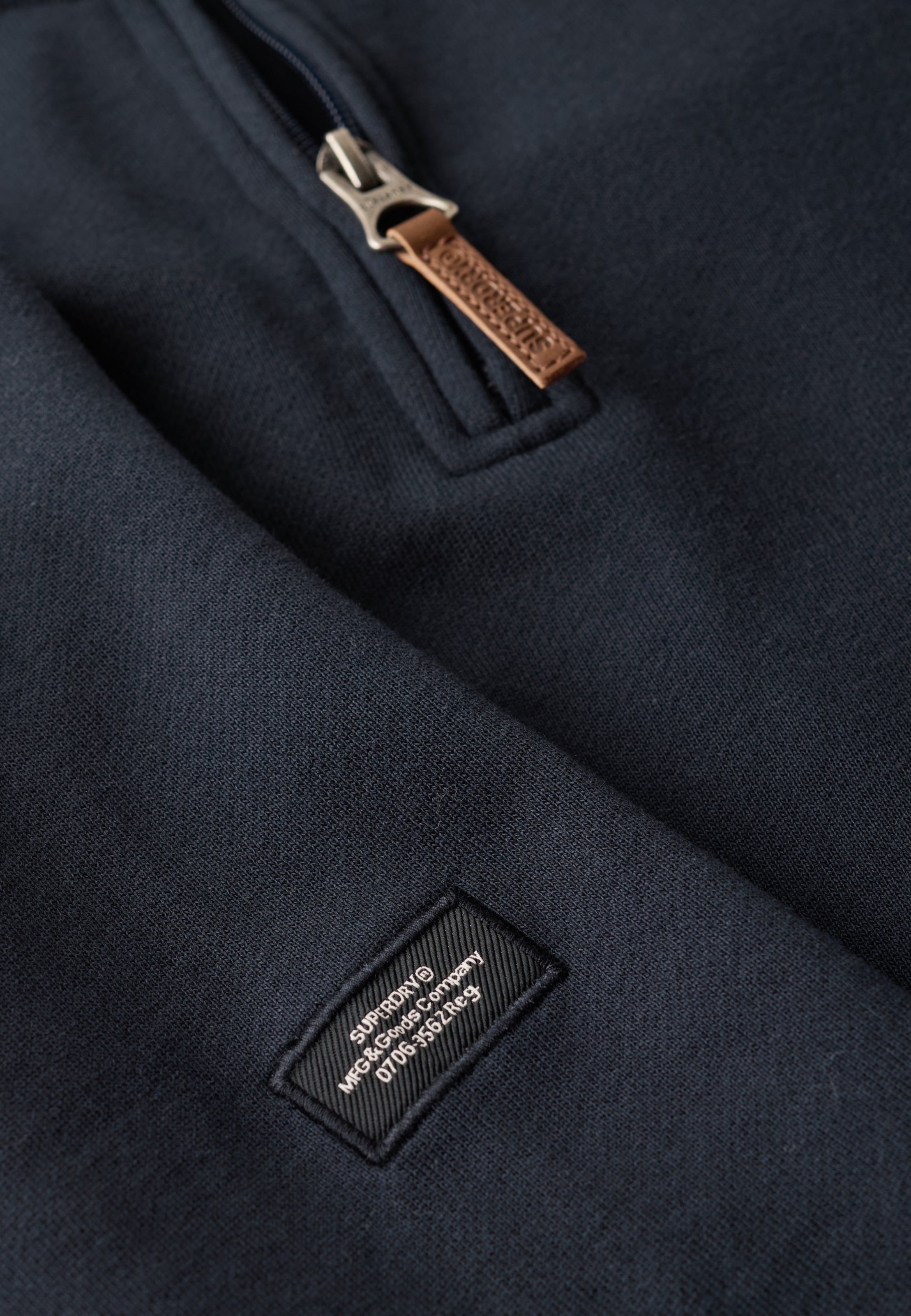 Superdry Sweatshirt »CORE LOGO HENLEY«