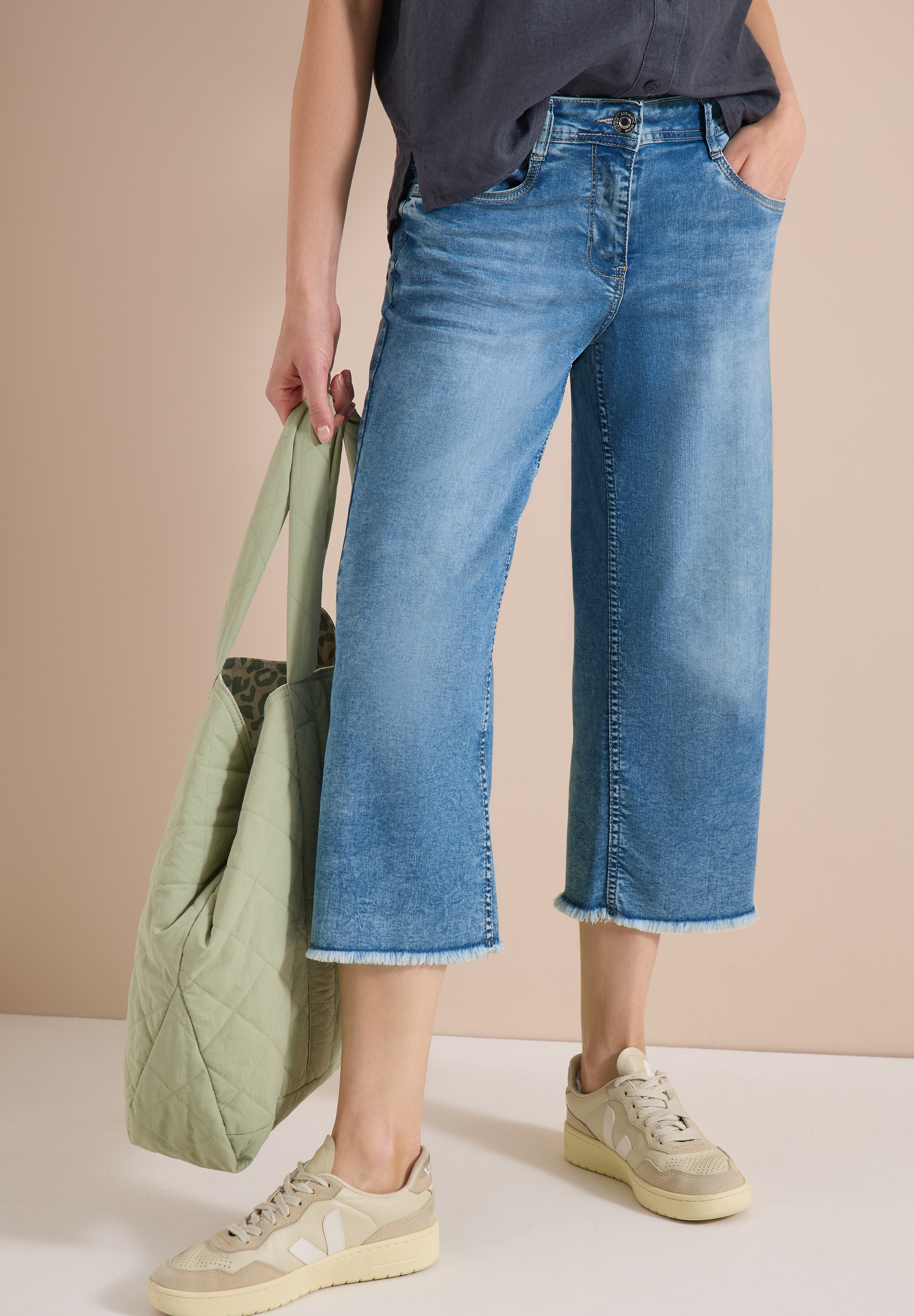 Cecil 3/4-Jeans Loose Fit mit hoher Leibhöhe und weiter Beinform