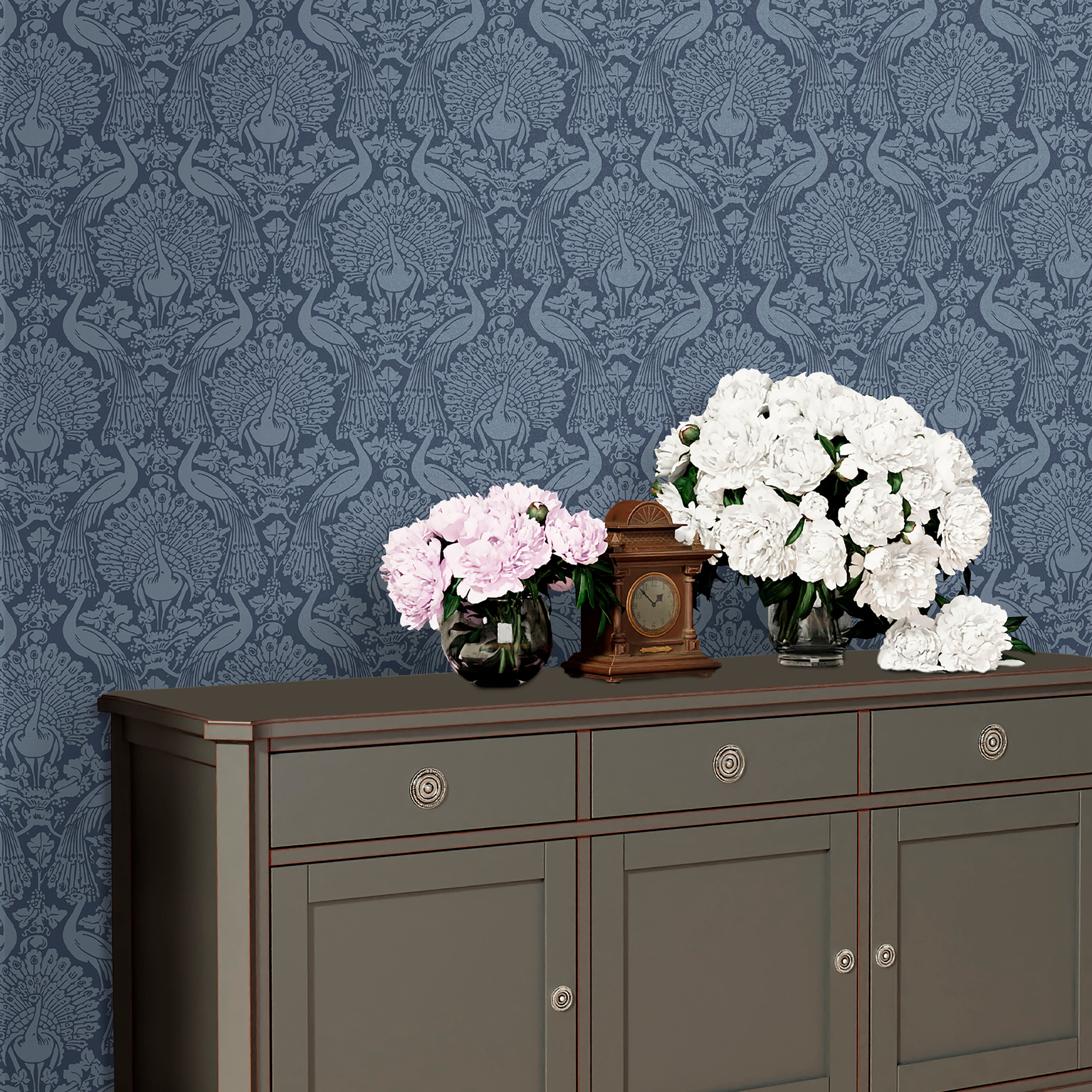 LAURA ASHLEY Vliestapete »Laura Ashley Peacock Damask Dusky Seaspray Vliestapete«, animal print, Laura Ashley Peacock Damask Dusky Seaspray Vliestapete