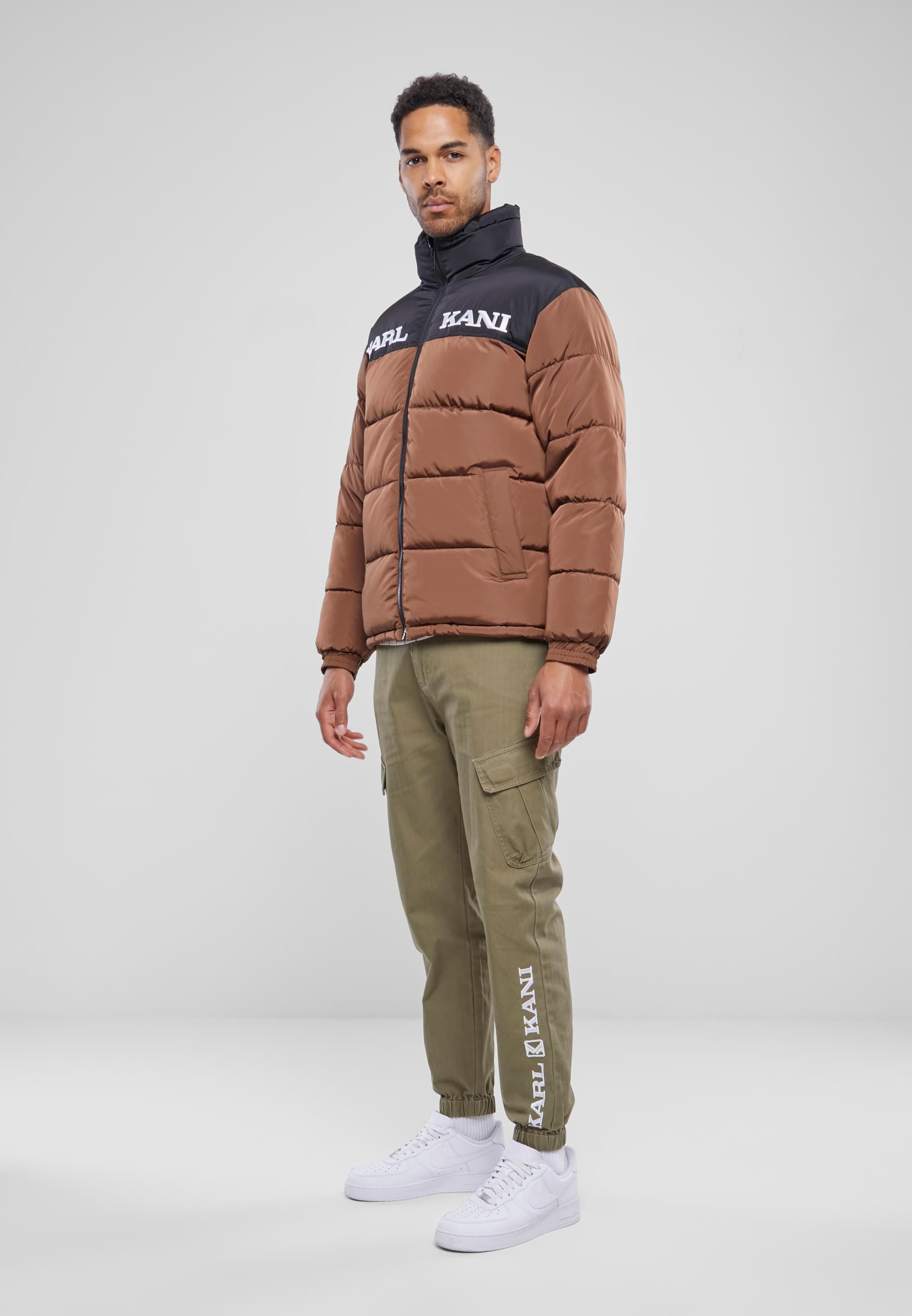 Karl Kani Winterjacke »Karl Kani Damen KM-JK012-022-10 KK Retro Essential Puffer Jacket« 1 Stk. tlg. ohne Kapuze