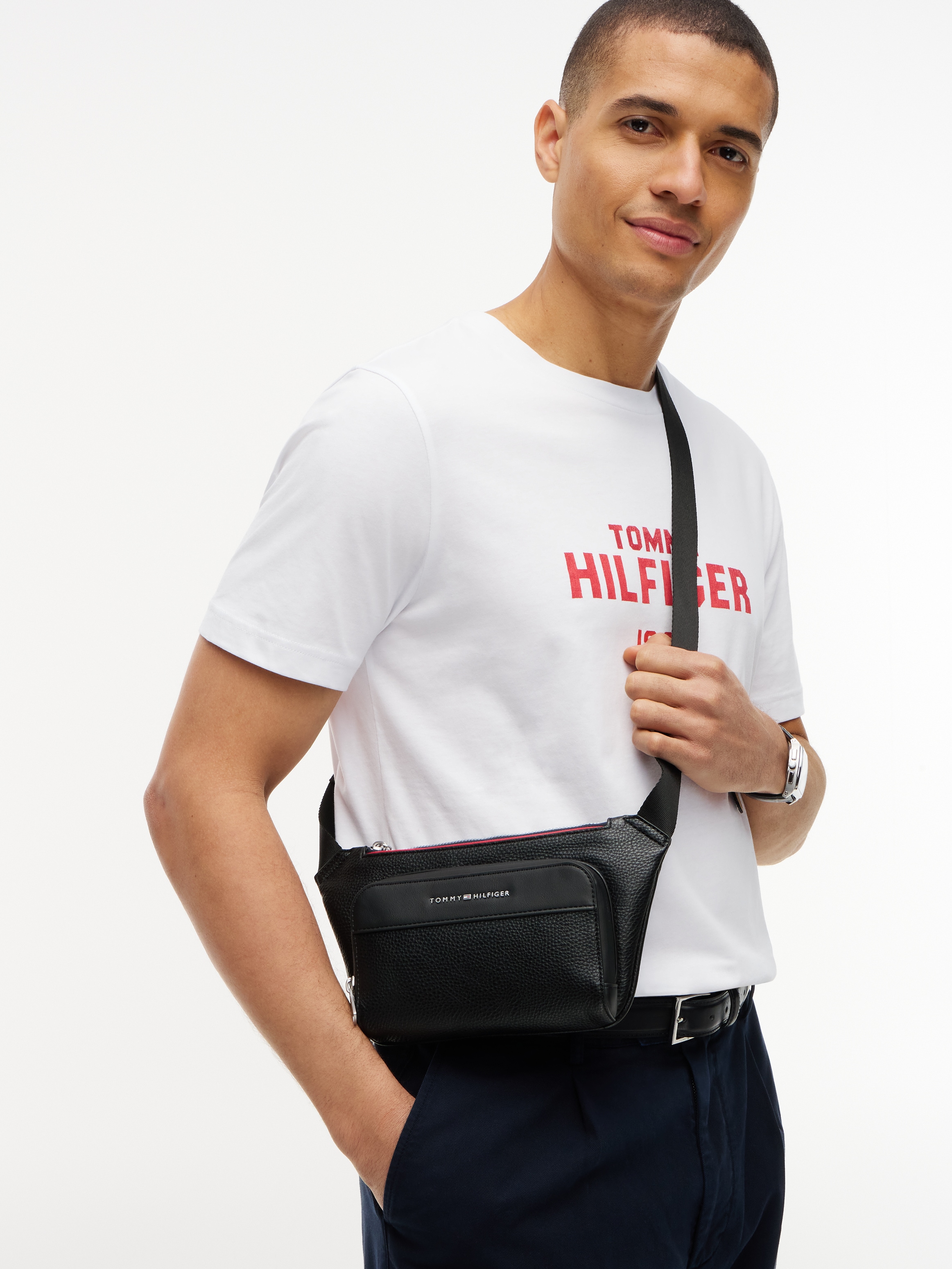 Tommy Hilfiger Gürteltasche »TH CENTRAL BUMBAG« Unisex Bauchtasche, Crossbodybag mit zwei Fächern