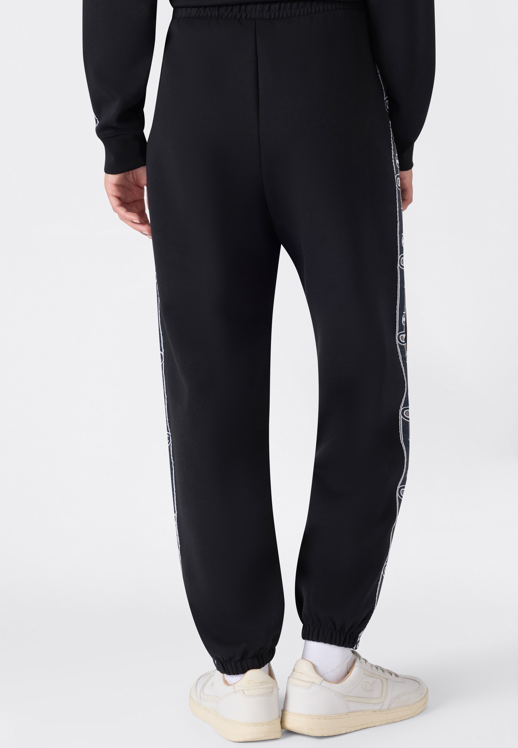 Champion Jogginghose »SPORTWEAR CUFFED PANTS Loose Fit Stretch Cotton«  mit Cuffed Pants Schnitt, in Stretch-Qualität, Loose Fit