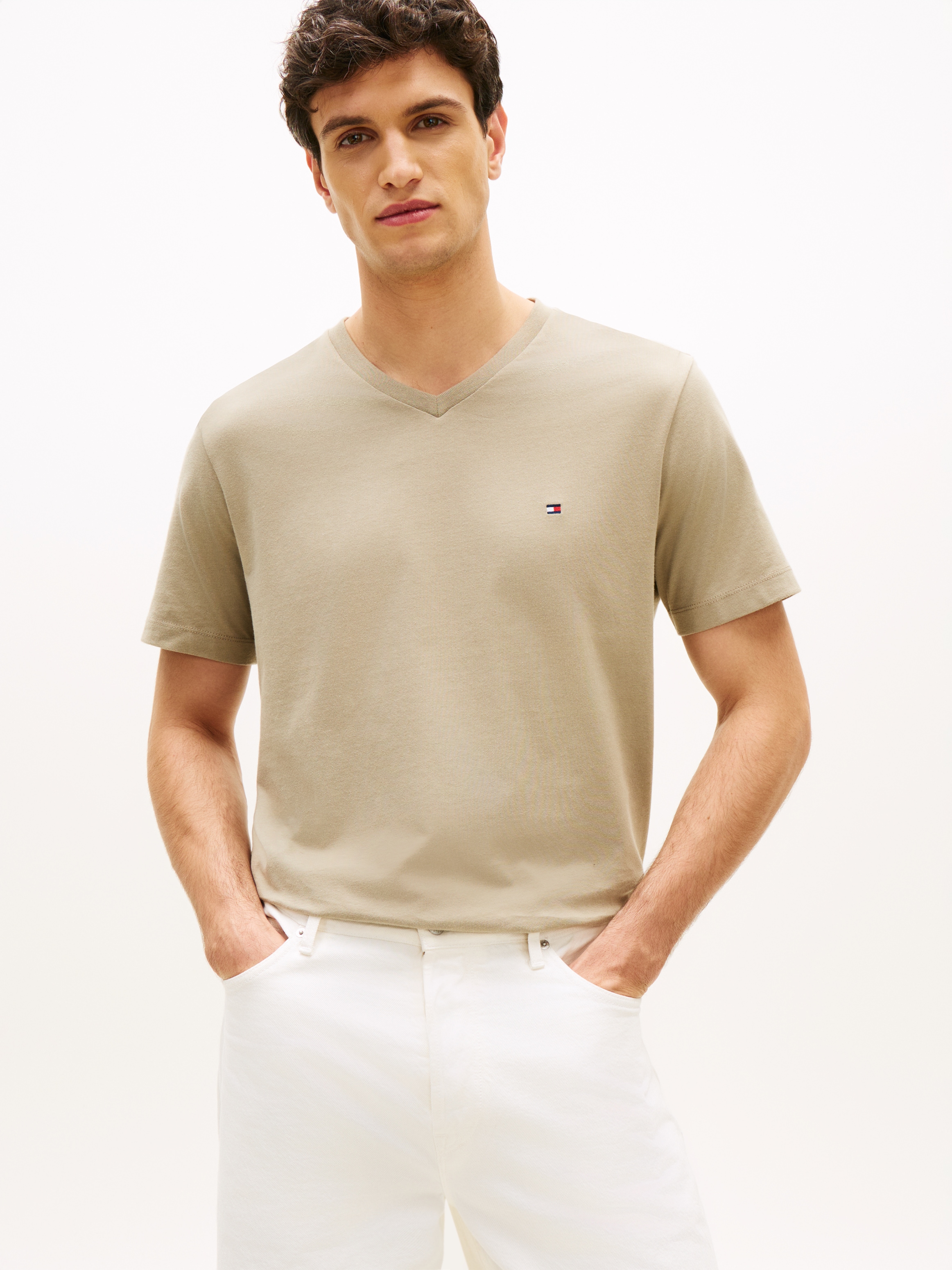 Tommy Hilfiger V-Shirt »ESSENTIAL V-NECK« unifarben, casual, regular fit, Baumwolle,
