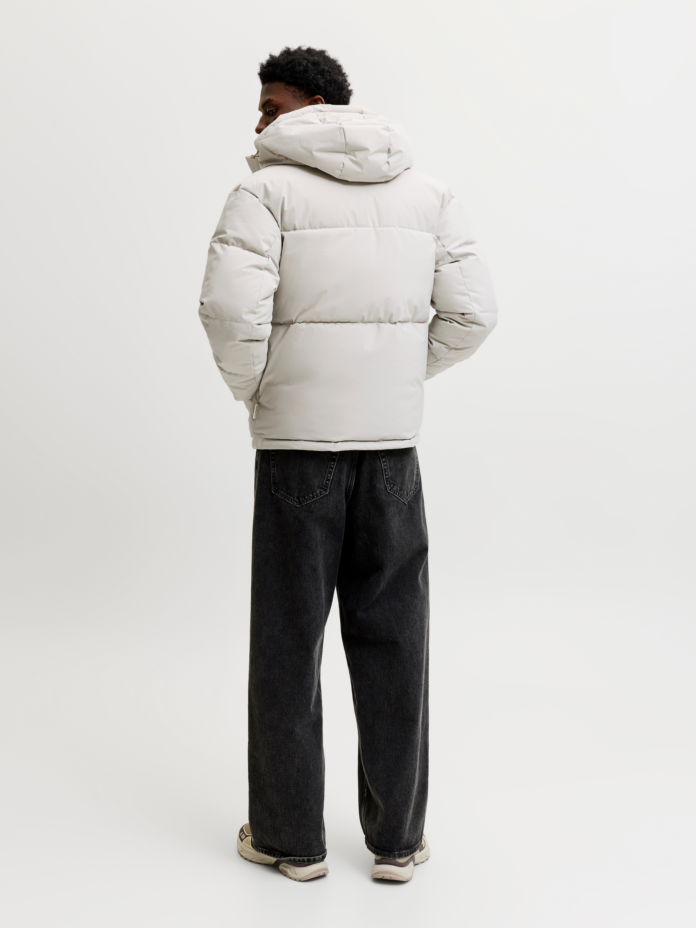 Jack & Jones Steppjacke »JJESOHO PUFFER HOOD AW26 SN« mit Kapuze Kunstfaser, regular fit