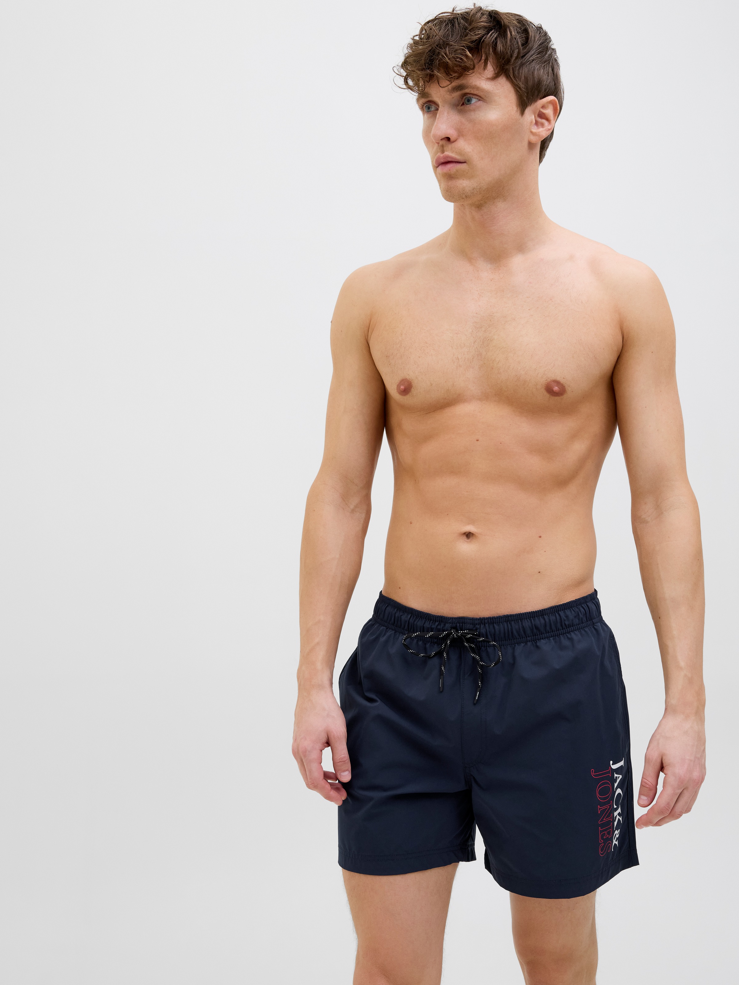 Jack & Jones Badeshorts »JPSTMAUI Badeshort mit mittlerer Taille und elastischem Bund«, unifarben, modisch, regular fit, Web