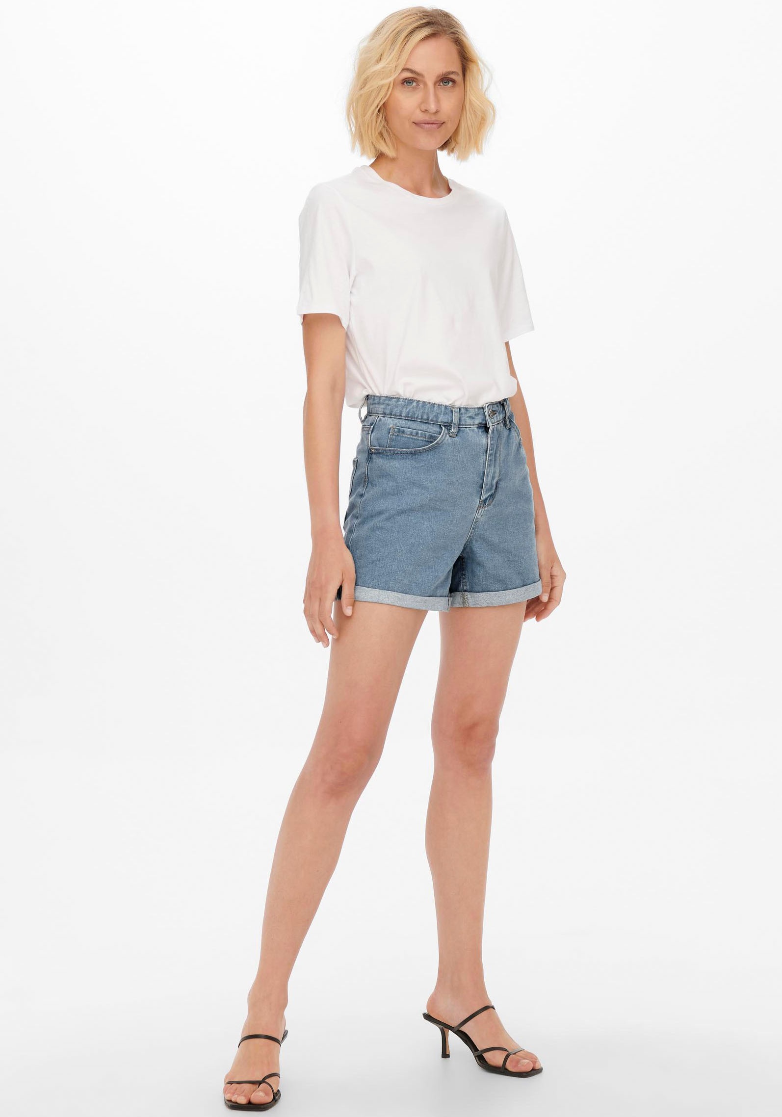 ONLY Jeansshorts »ONLVEGA – Jeansshorts mit hohem Bund und Aufschlag«, regular fit, modisch, Denim, Baumwolle, Eingrifftaschen