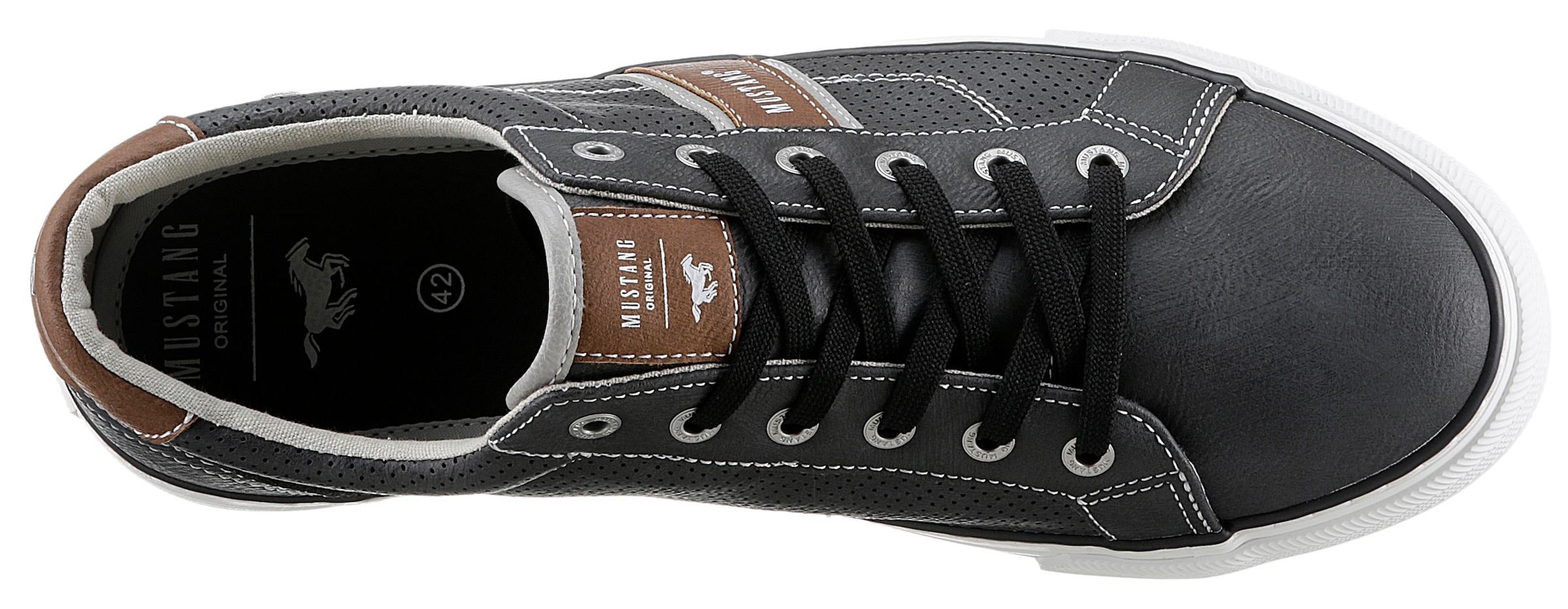 Mustang Shoes Slip-On Sneaker, mit stylischem Seitenstreifen, Freizeitschuh, Halbschuh, Schnürschuh