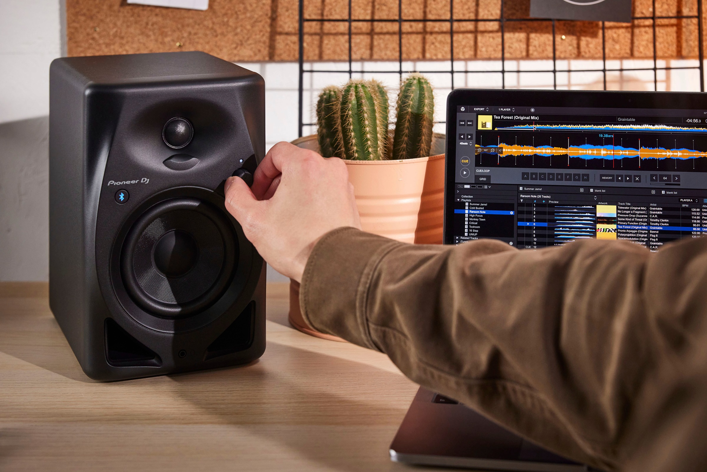 Pioneer DJ Lautsprecher »DM-40D-BT«