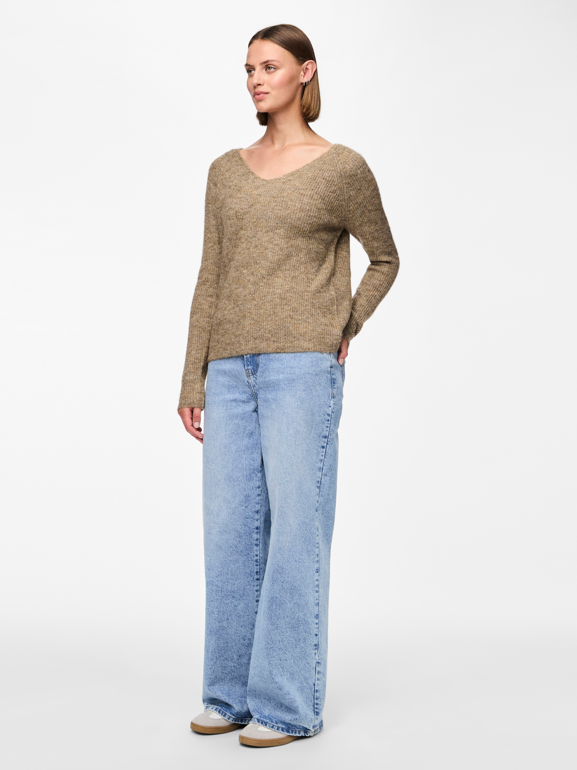 pieces V-Ausschnitt-Pullover »PCELLEN LS V-NECK KNIT NOOS BC« mit Wolle
