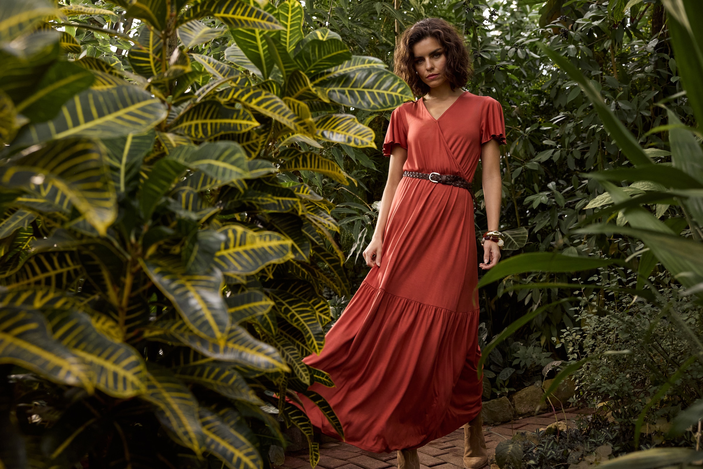 Laura Scott Sommerkleid langer Schnitt, für warme Tage, aus Single Jersey, mit Flügelärmeln