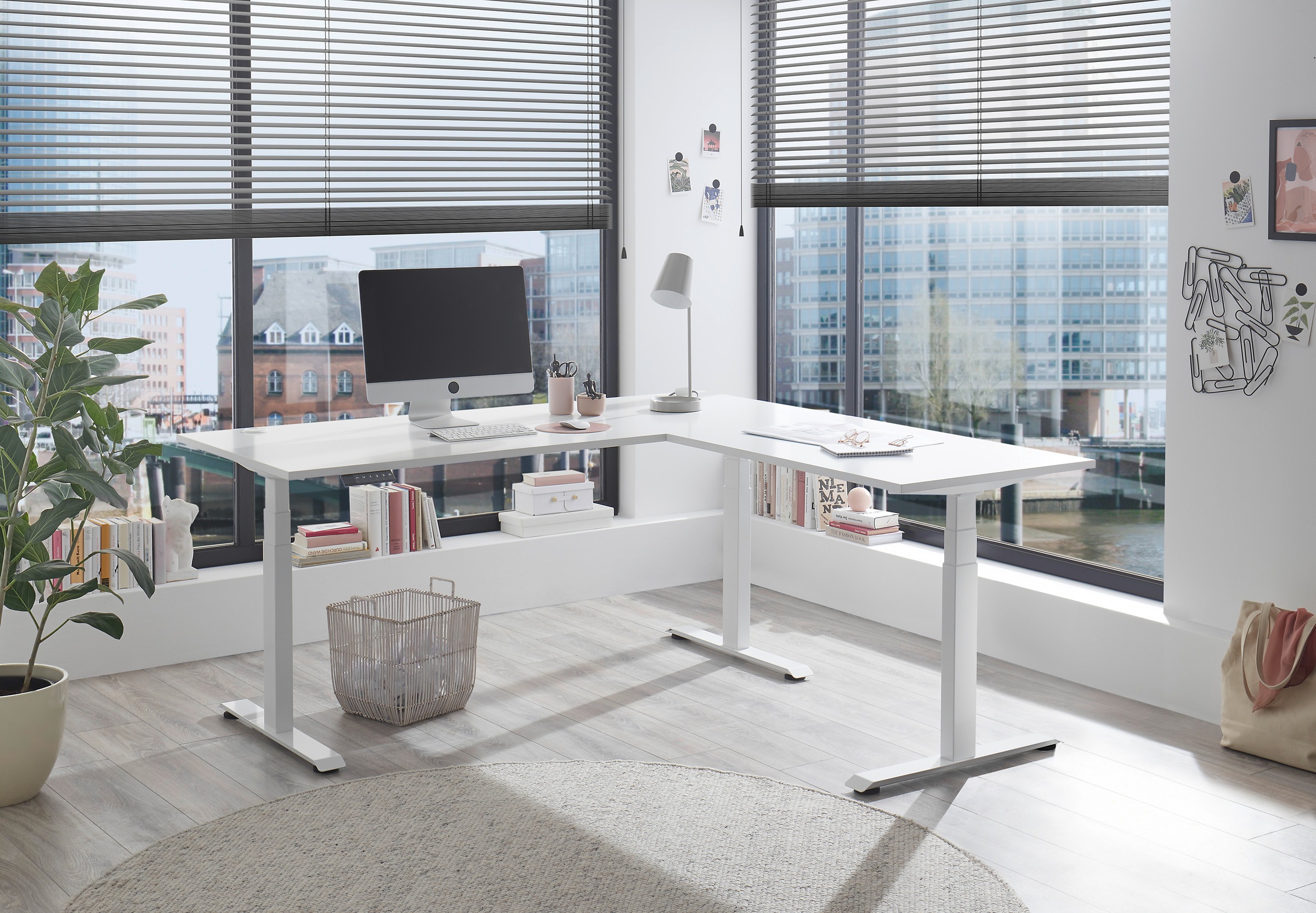 BEGA OFFICE Eckschreibtisch »Ben«, (1 St.), elektrisch höhenverstellbarer Desk mit 4 Memory Tasten, 180x177 cm
