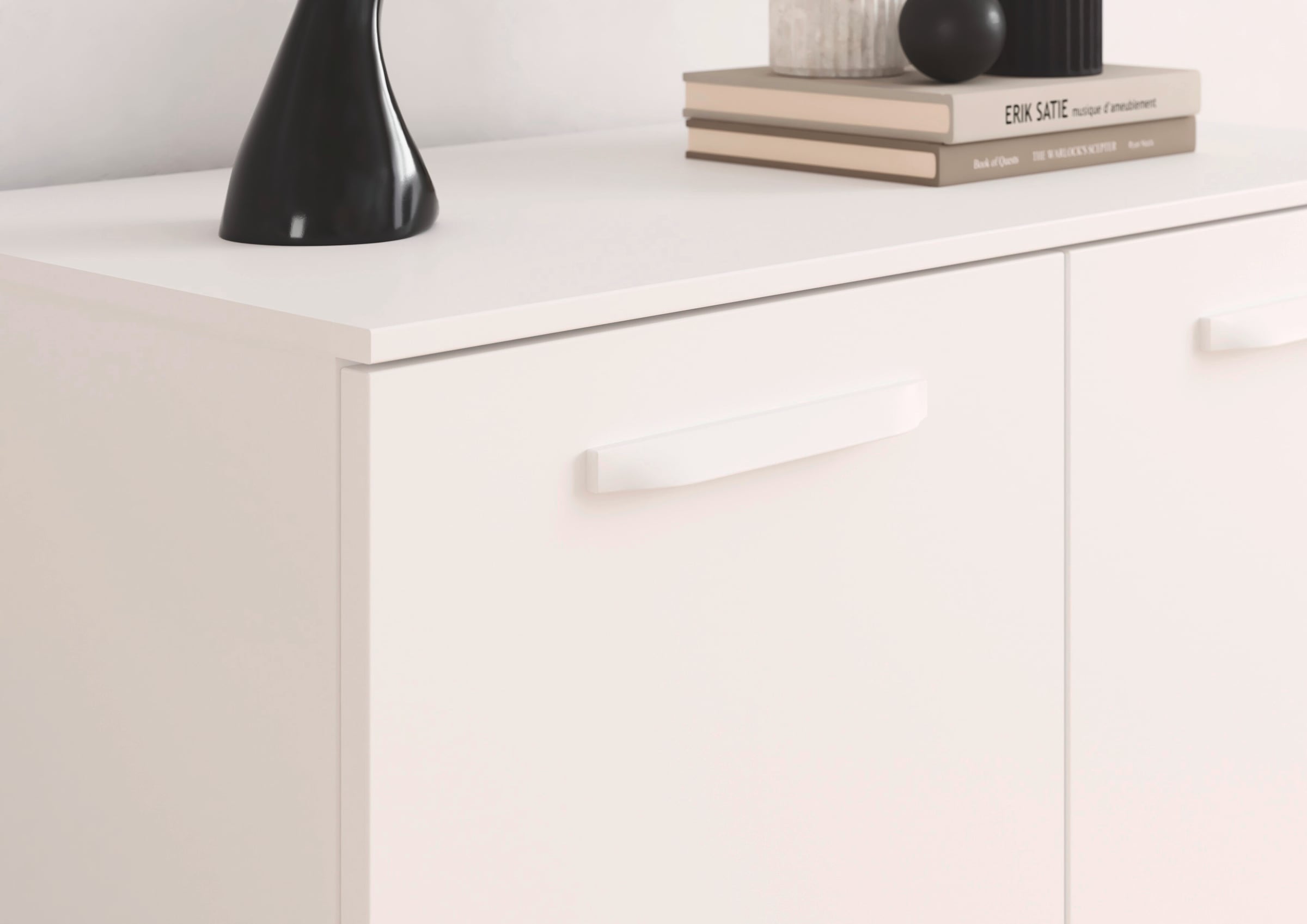 rauch Sideboard »Türkommode Kommode Lowboard OTELI mit Dekor- und Hochglanzfront« Breite 80 cm inkl. Soft-Close-Funktion,  mit 2 Türen, Einlegeboden variabel einsetzbar MADE IN GERMANY