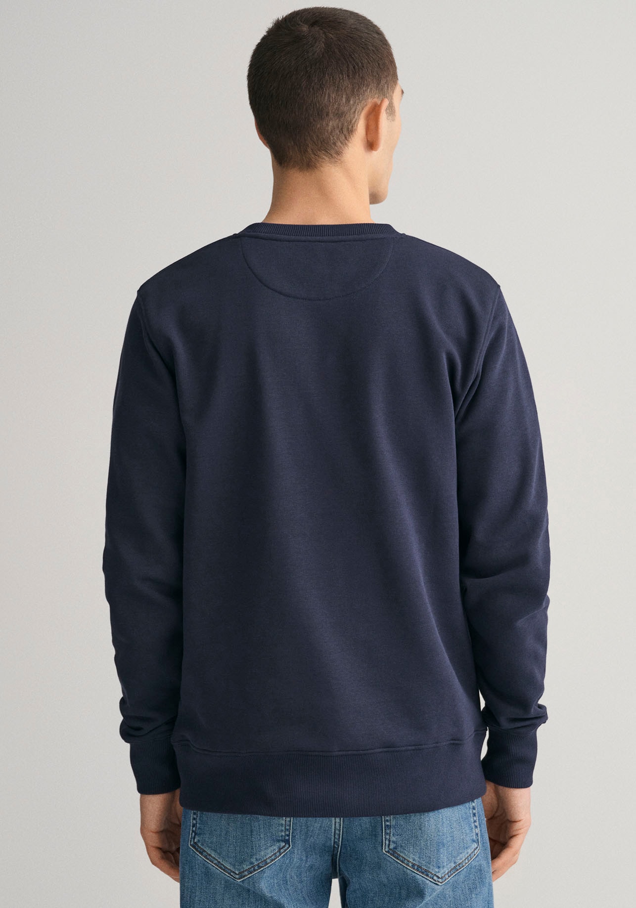 Gant Sweatshirt »REG online der mit C-NECK SWEAT«, SHIELD bei Brust auf Logostickerei