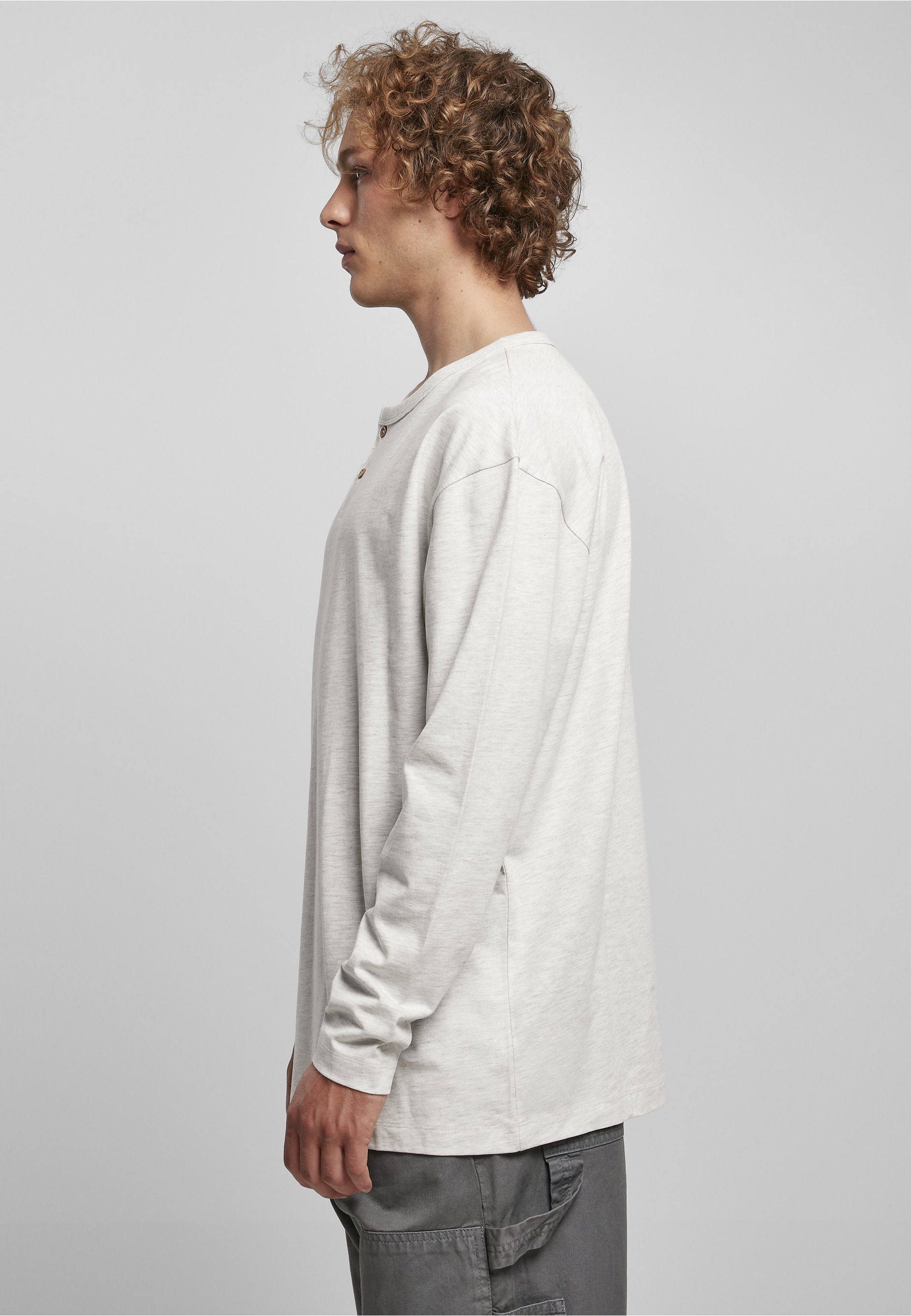 URBAN CLASSICS Longsleeve »Urban Classics Herren Organic Oversized Henley Longsleeve« 1 Stk.