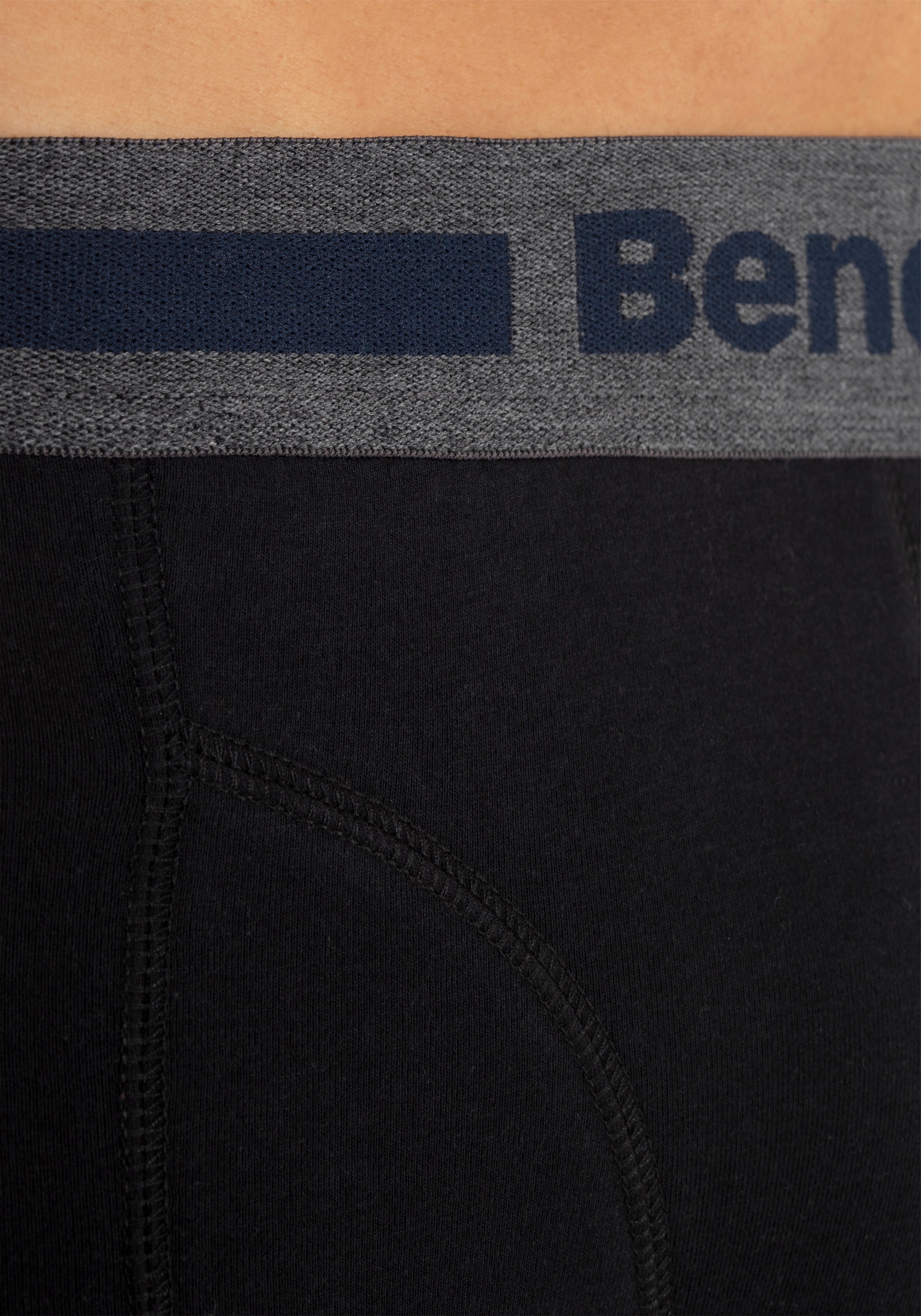 Bench. Boxer »Boxershorts für Herren«, (Packung, 4 St.), mit Overlock-Nähten vorn