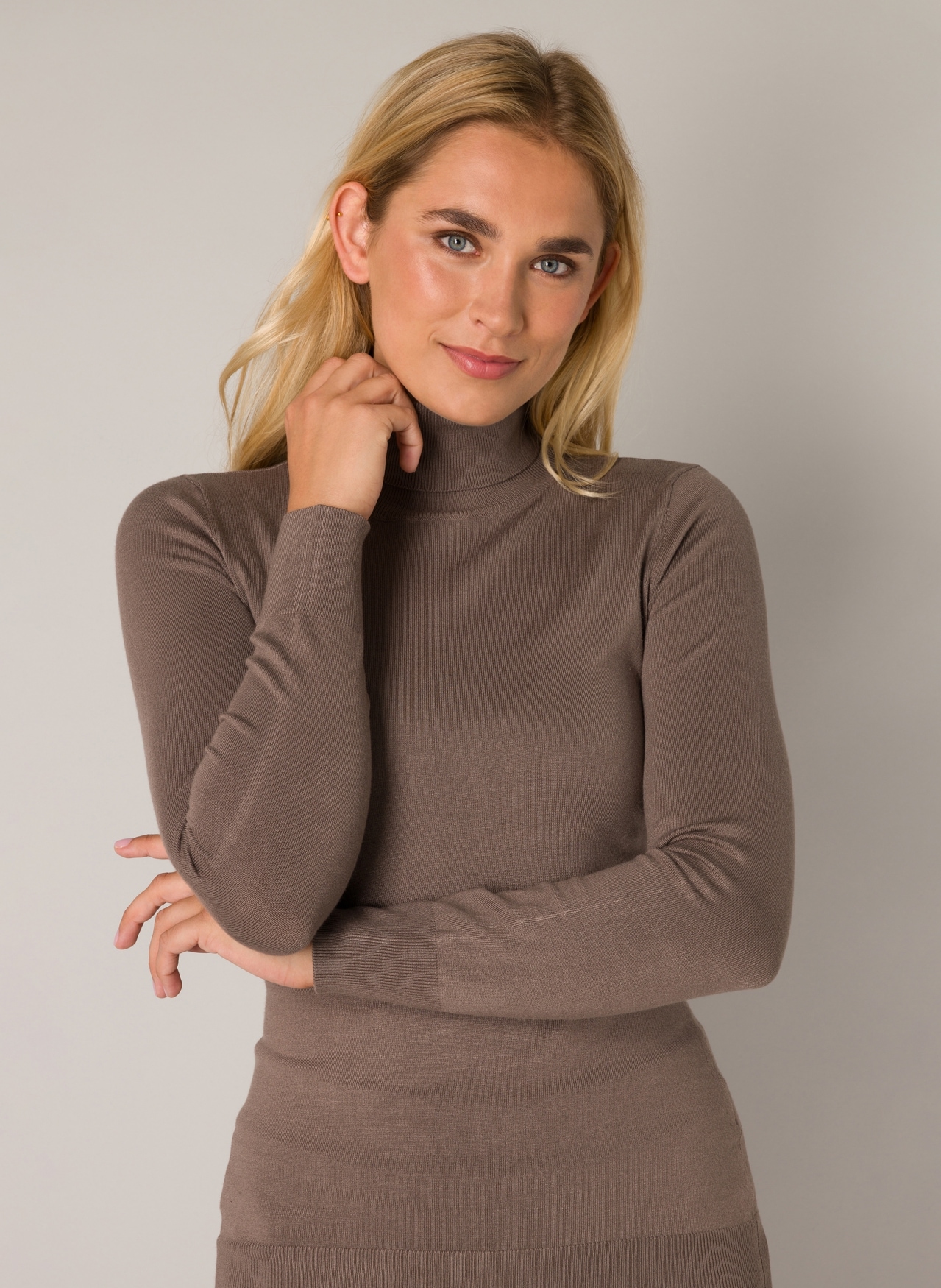 Base Level Rollkragenpullover in weicher Qualität