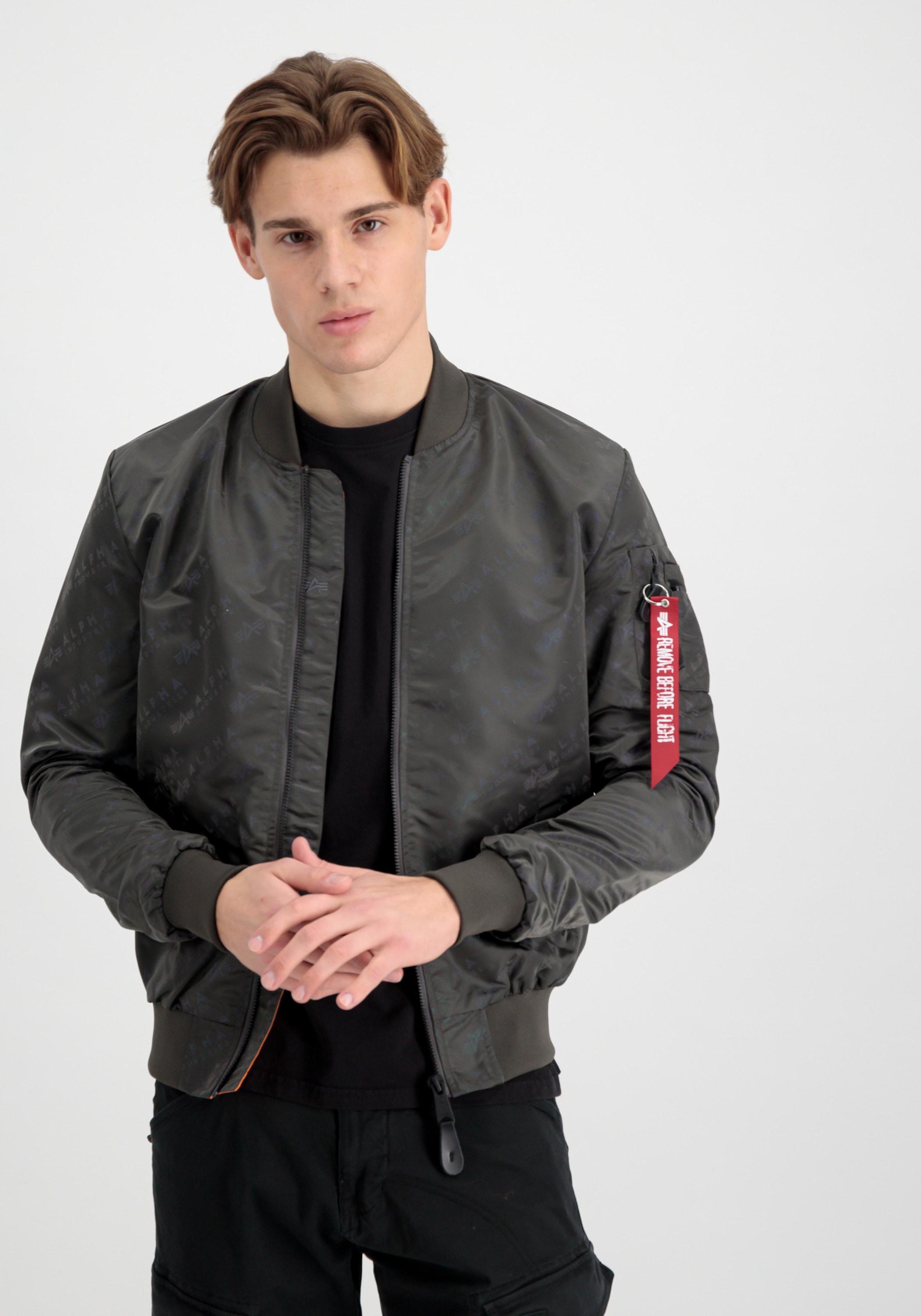 Alpha Industries Regen- und Matschjacke »Alpha Industries Men - Bomber Jackets MA-1 LW AOP Rainbow Ref.«