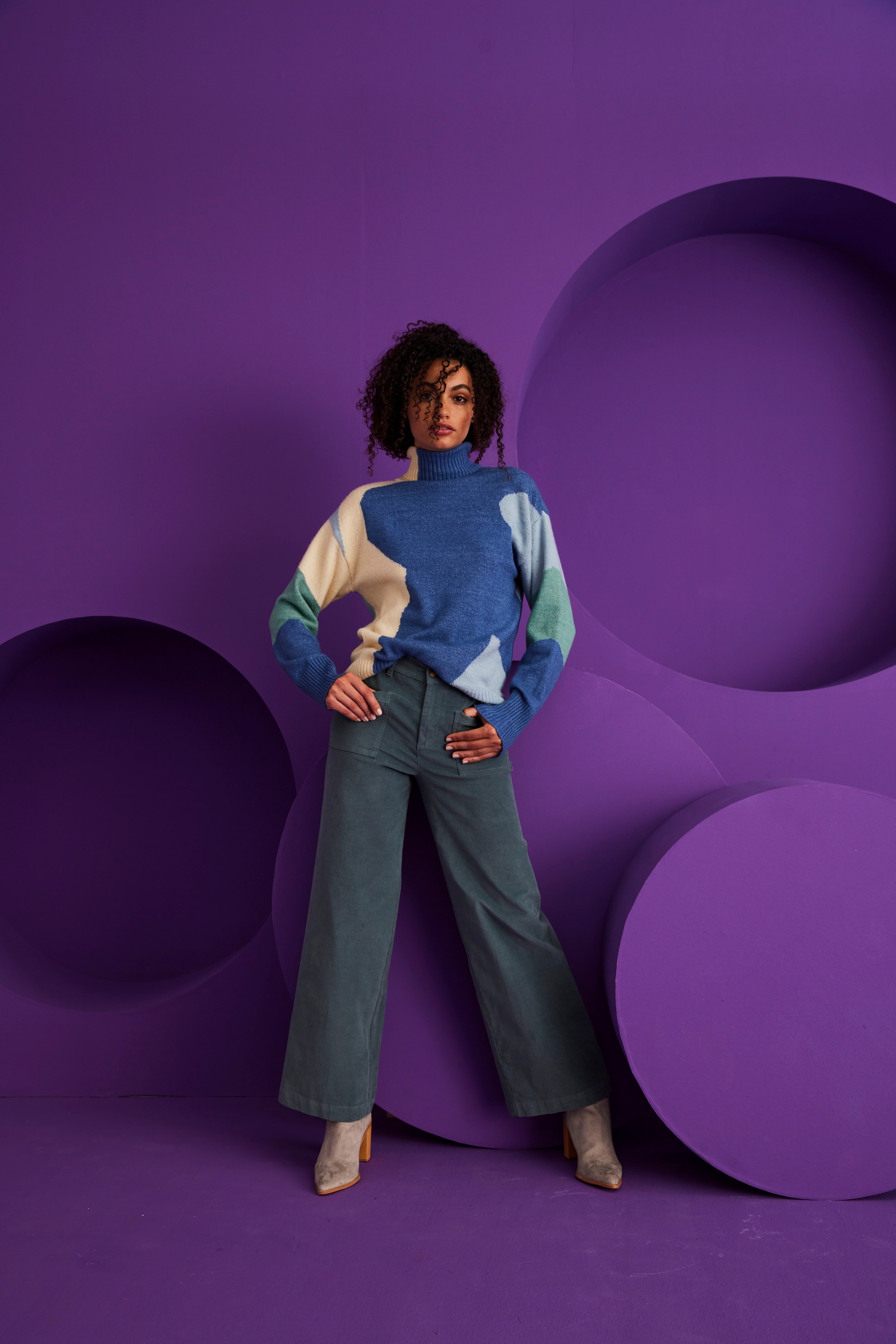 Aniston CASUAL Cordhose  in angesagter Hight-waist-Form