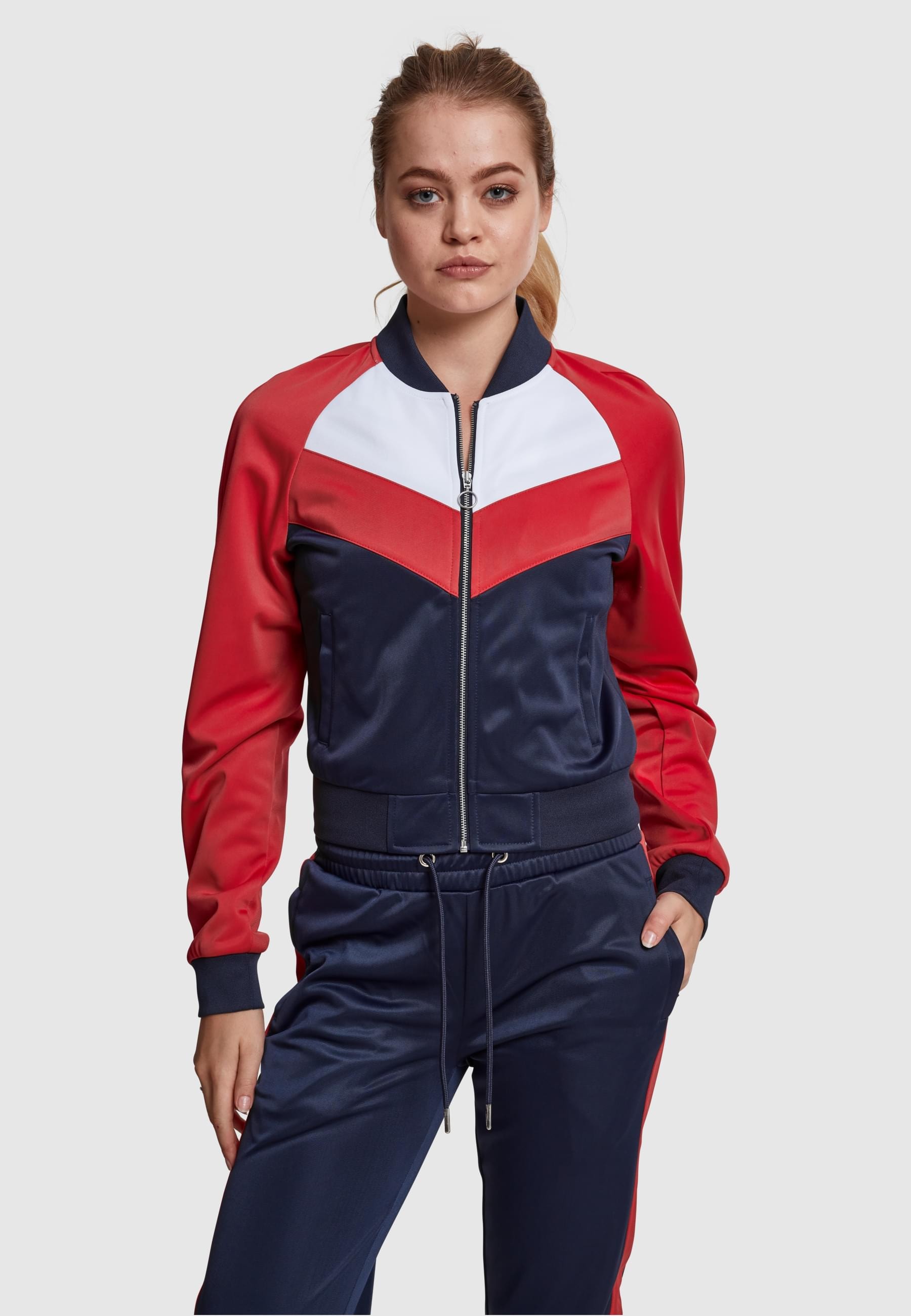 URBAN CLASSICS Allwetterjacke »Urban Classics Damen Ladies Short Raglan Track Jacket« 1 Stk. tlg. ohne Kapuze