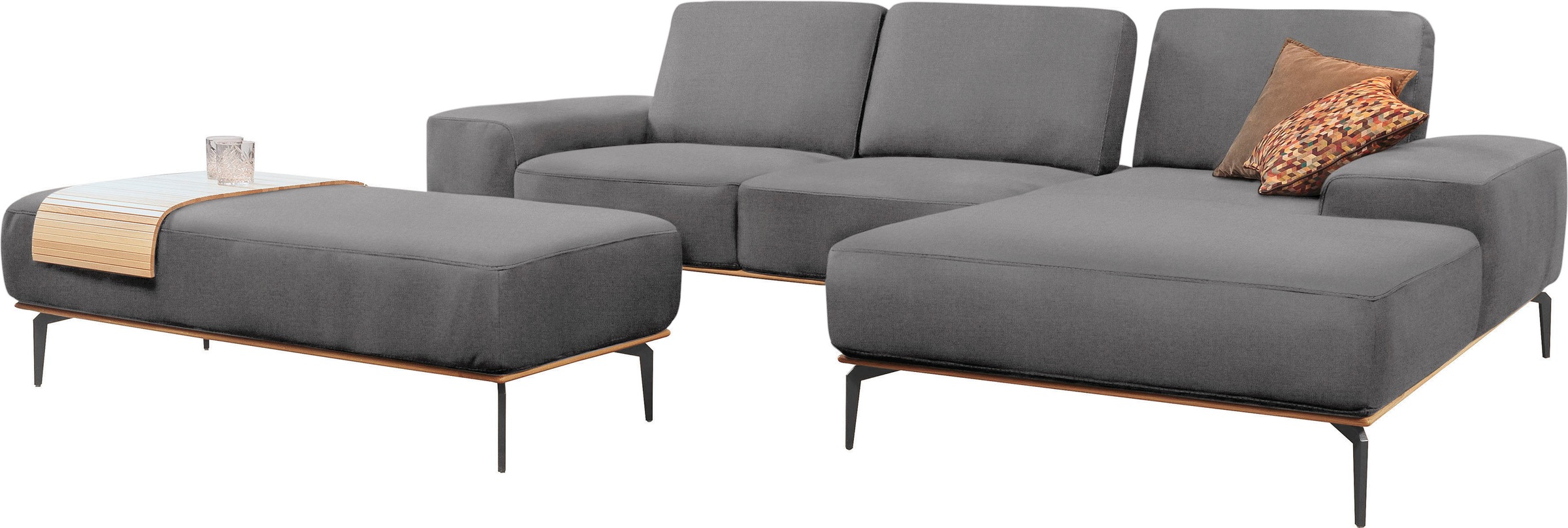 W.SCHILLIG Ecksofa »run, Designsofa mit tollem Sitzkomfort, bequem, L-Form«, mit Holzsockel, Füße in Schwarz pulverbeschichtet, Breite 299 cm