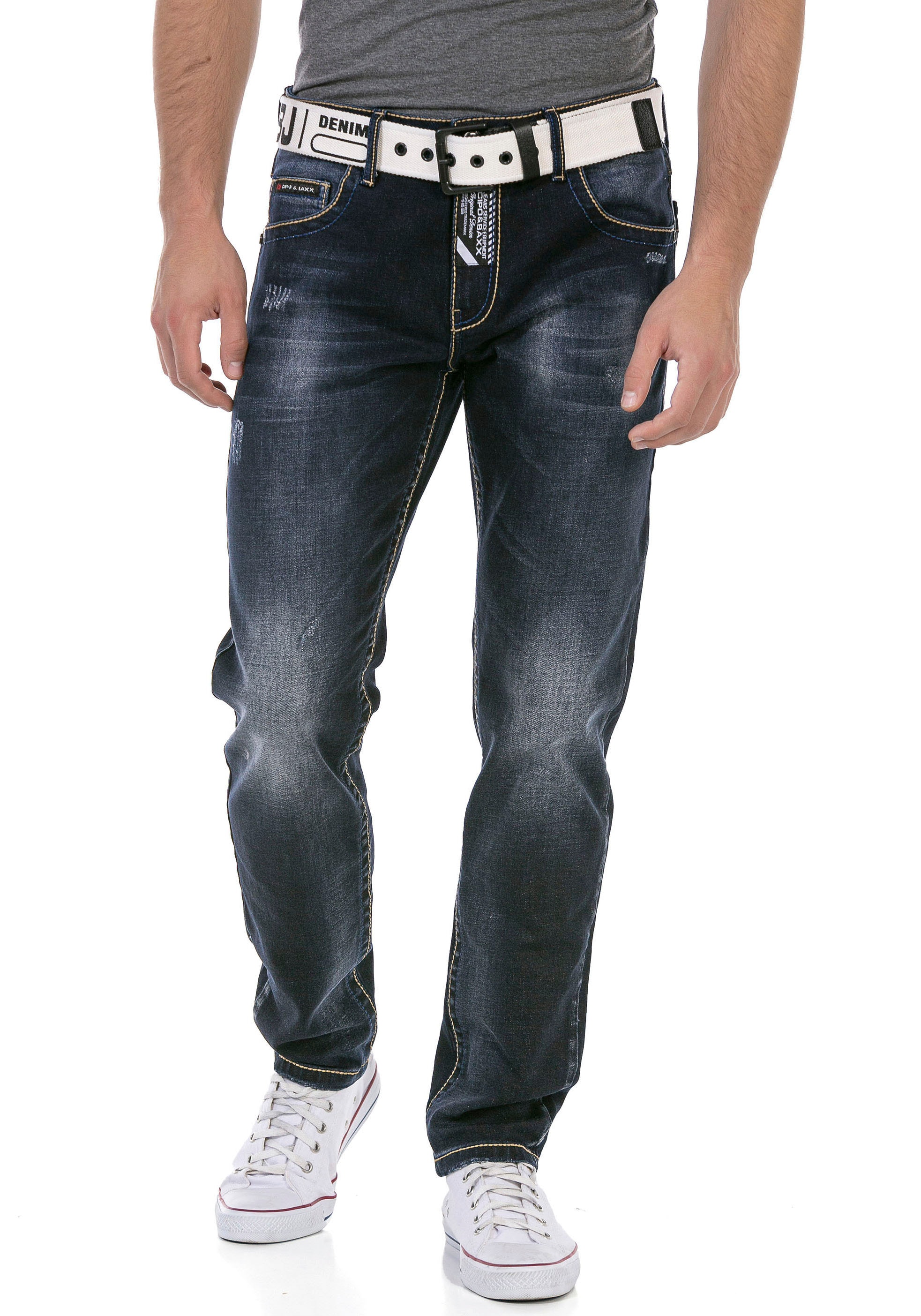 Regular-fit-Jeans, mit markanter Waschung