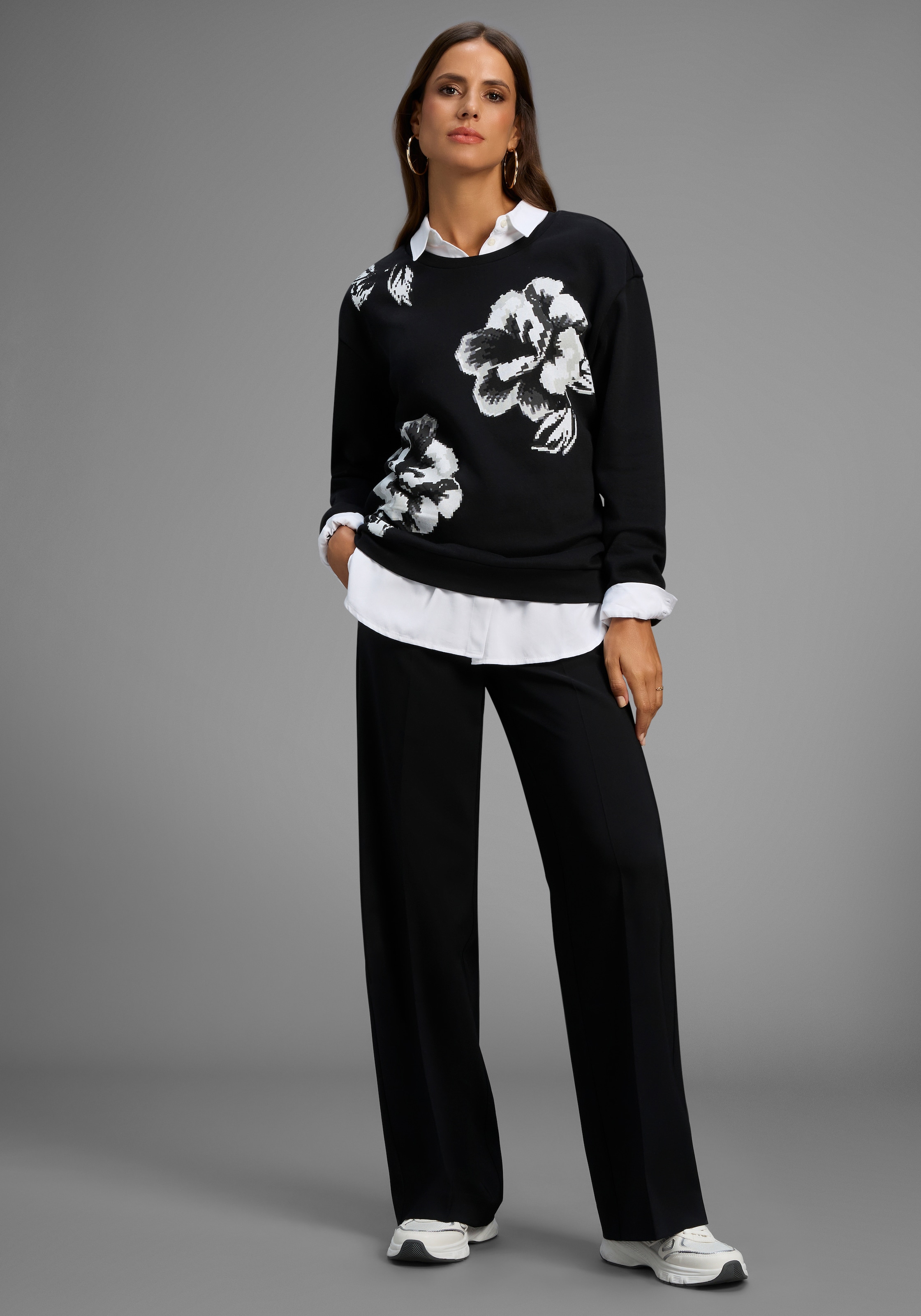 Laura Scott Sweater , Weiche Baumwollmischung mit Rundhalsausschnitt und Blumenprint
