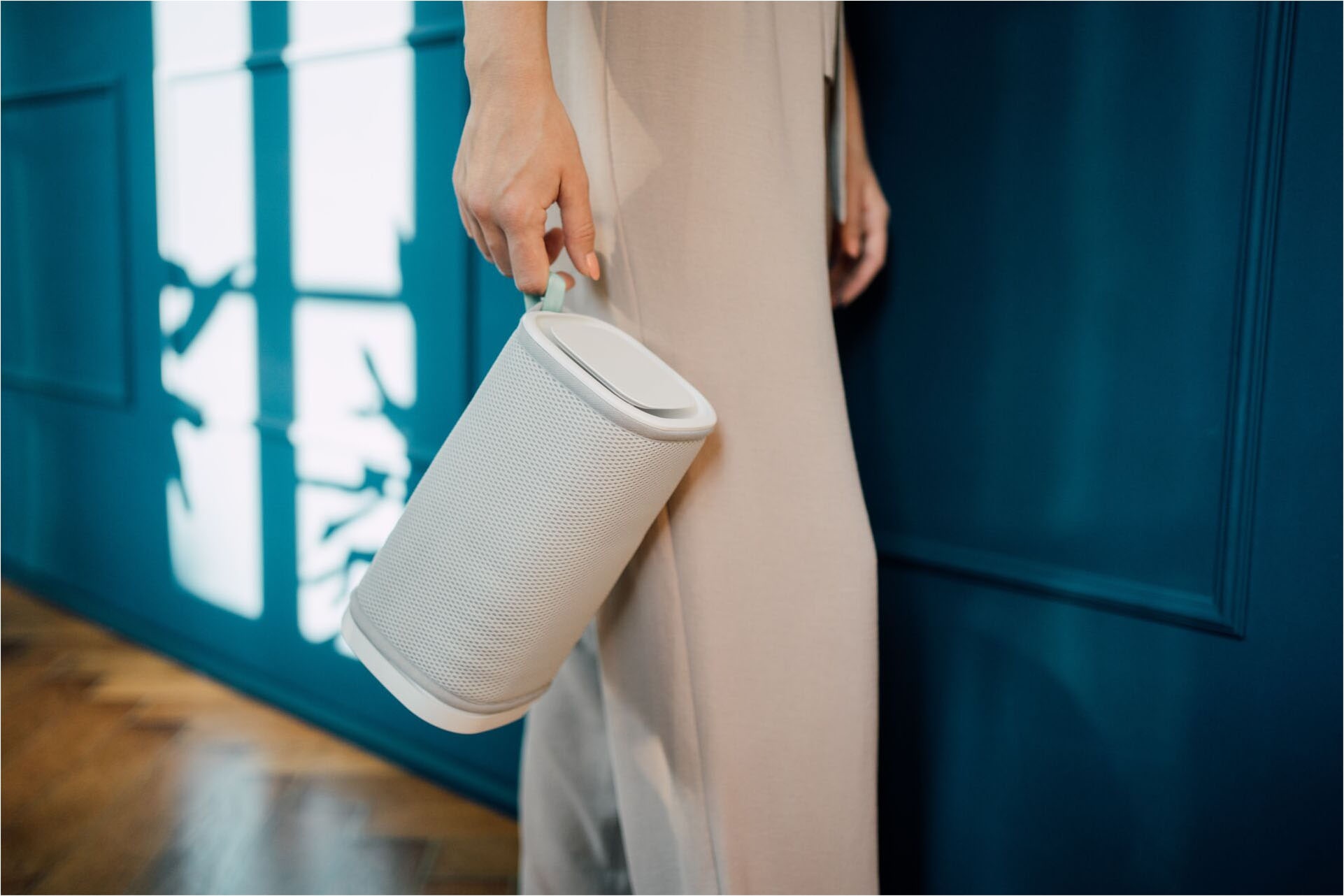 Vitesy Luftreiniger »Eteria – Smarte Filtertechnologie für reine Raumluft«, für 20 m² Räume, Waschbarer Filter, Beseitigt Mikroben, Schimmel, VOCs und Viren