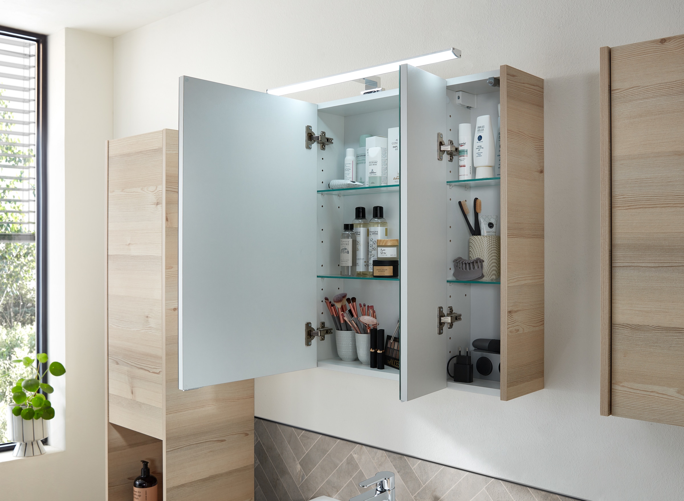 Saphir Spiegelschrank »Quickset 393«