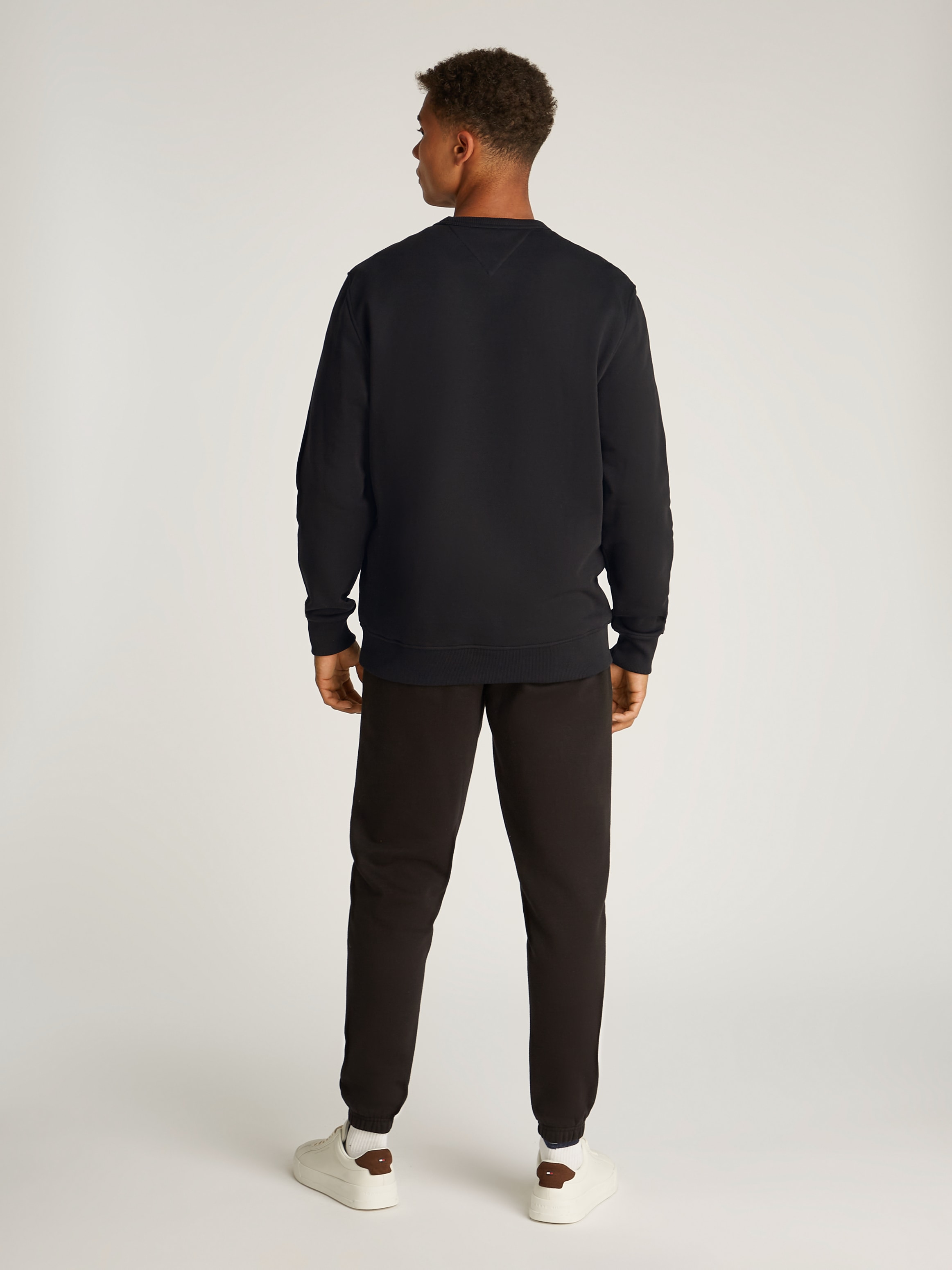 Tommy Jeans Sweatshirt »TJM REG BADGE CREW EXT«, Mit Rundhalsausschnitt